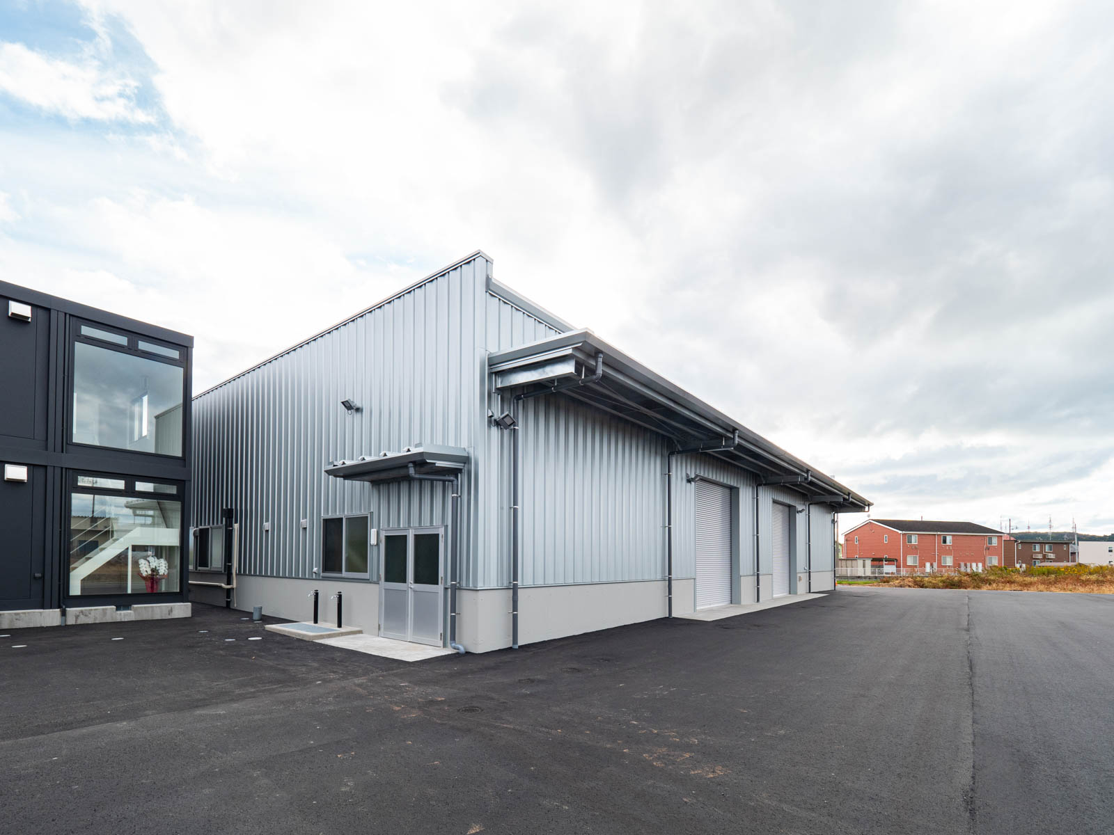 Exterior-5.JPG