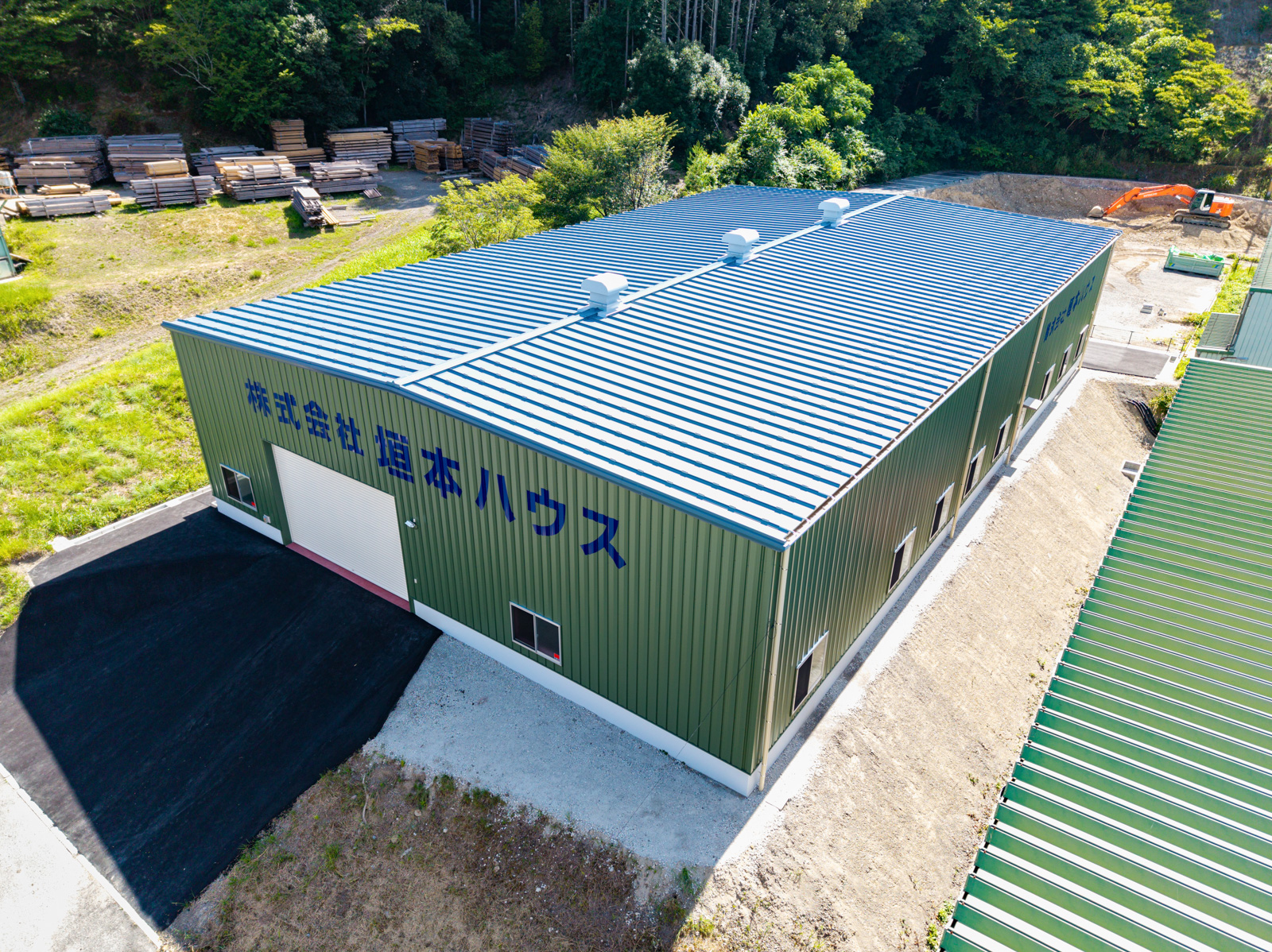 Exterior-4.JPG