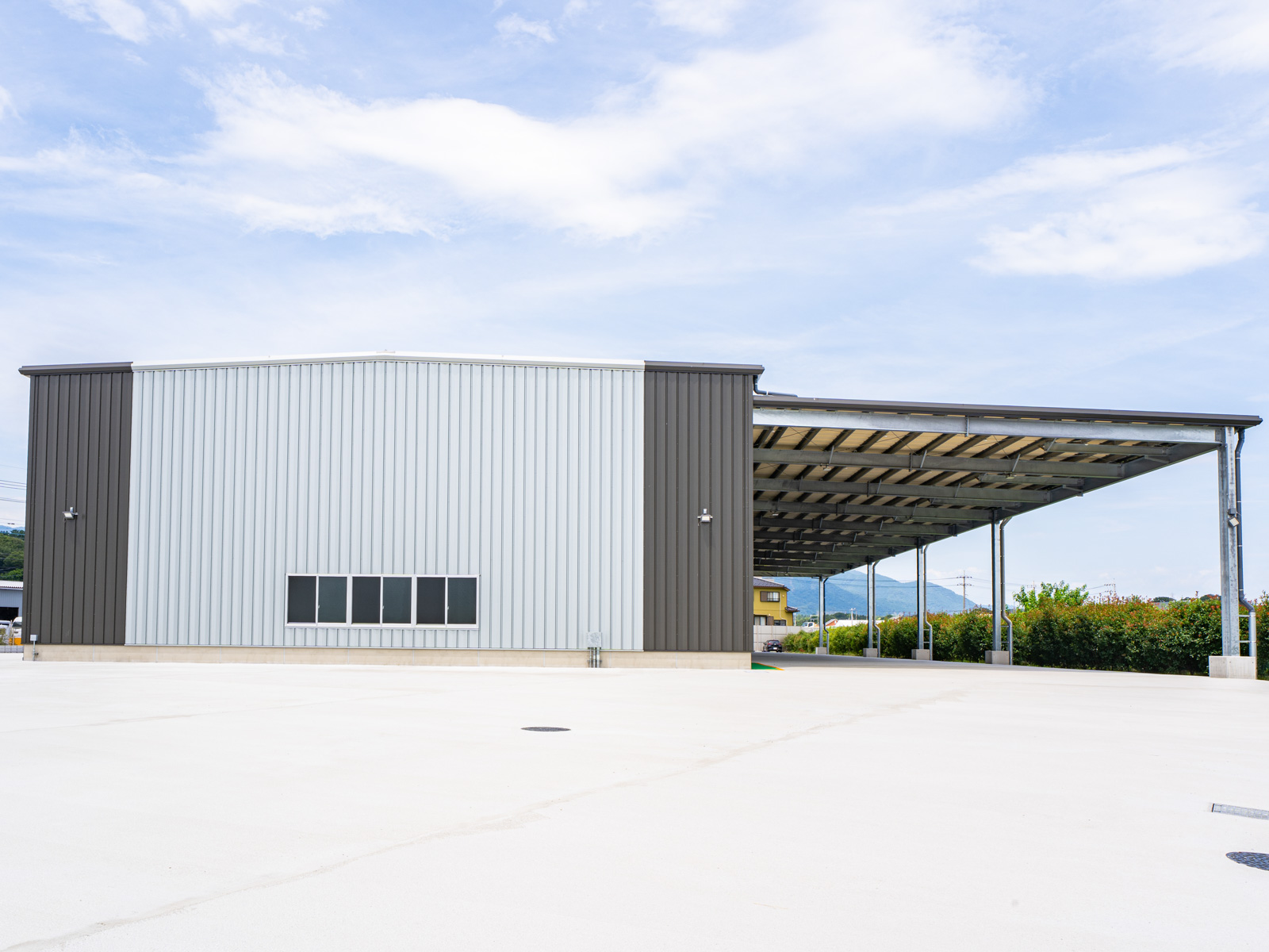 Exterior-5.JPG
