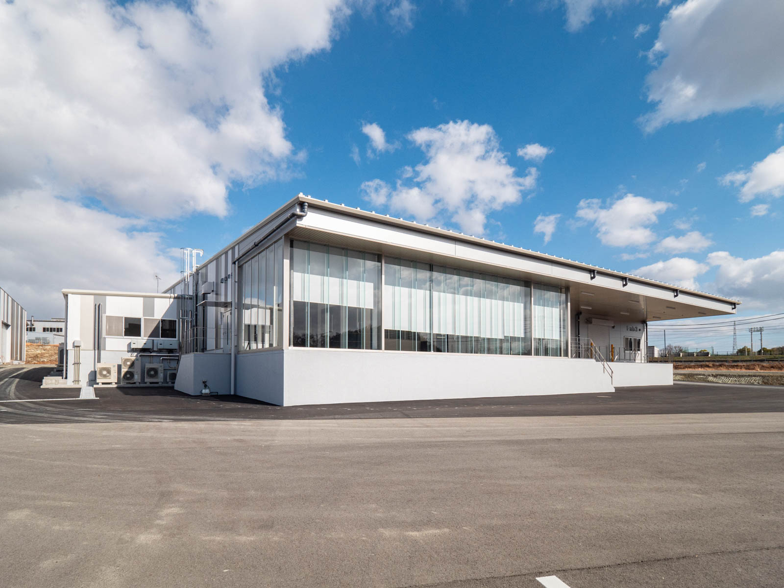 Exterior-5.JPG