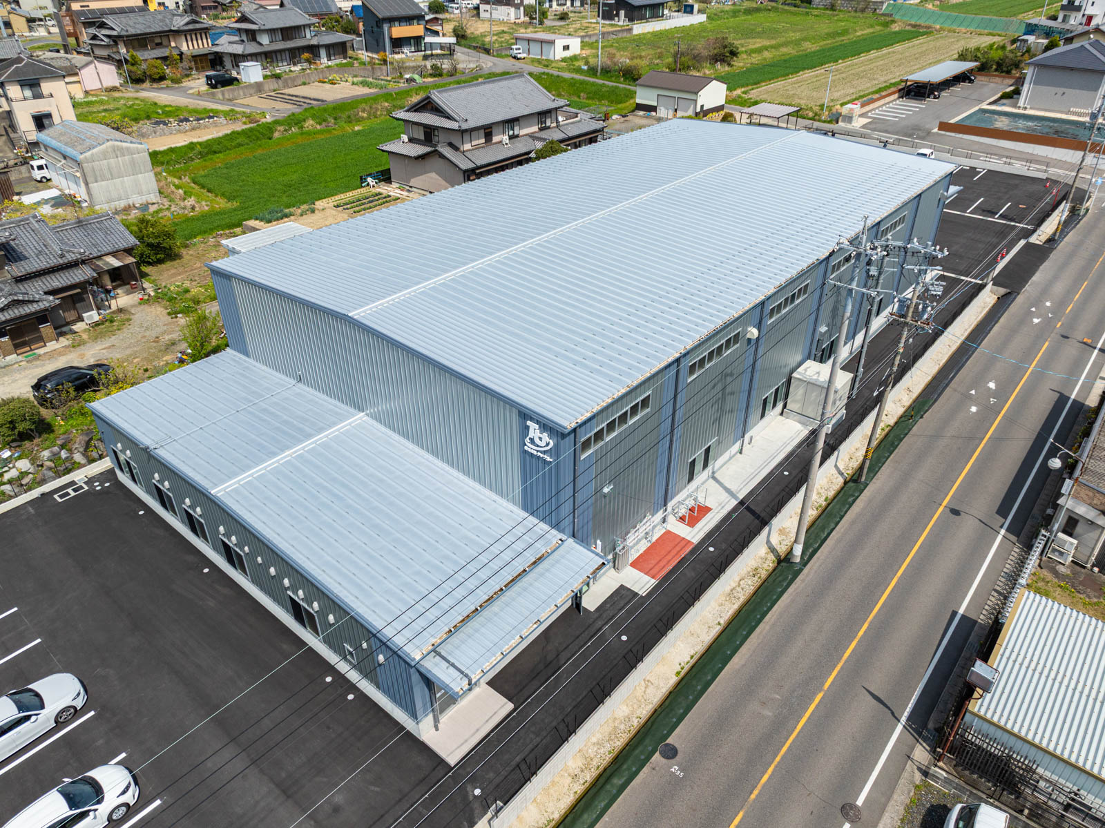 Exterior-3.JPG
