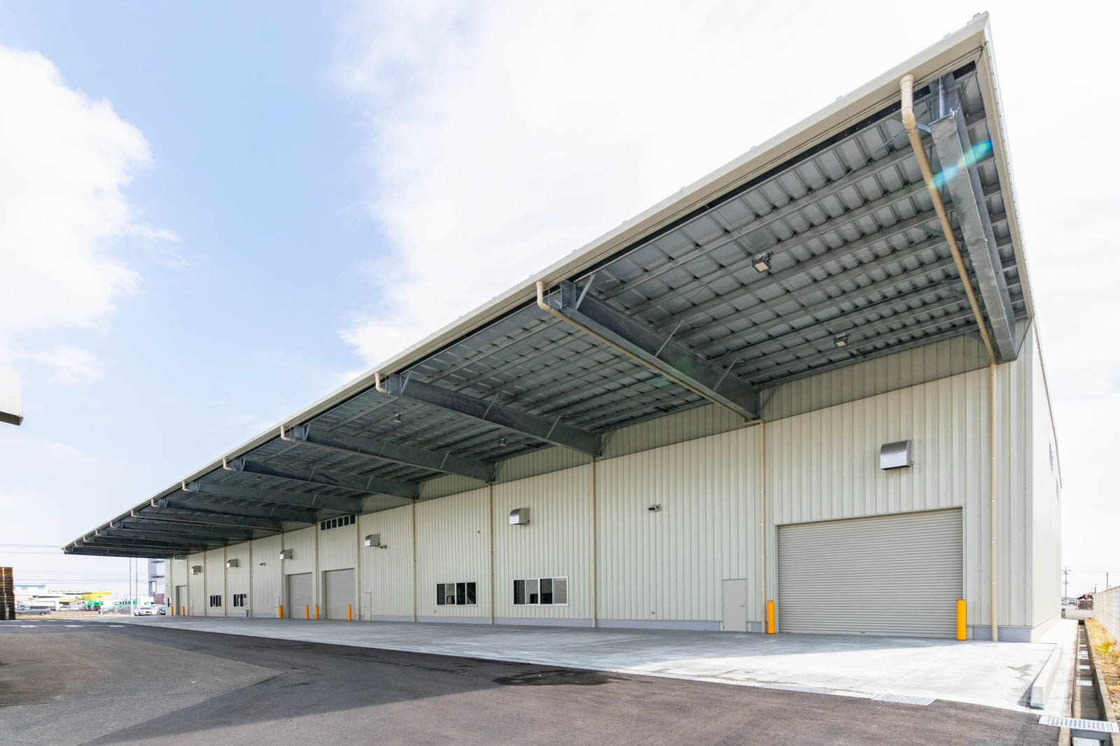 Exterior-5.JPG