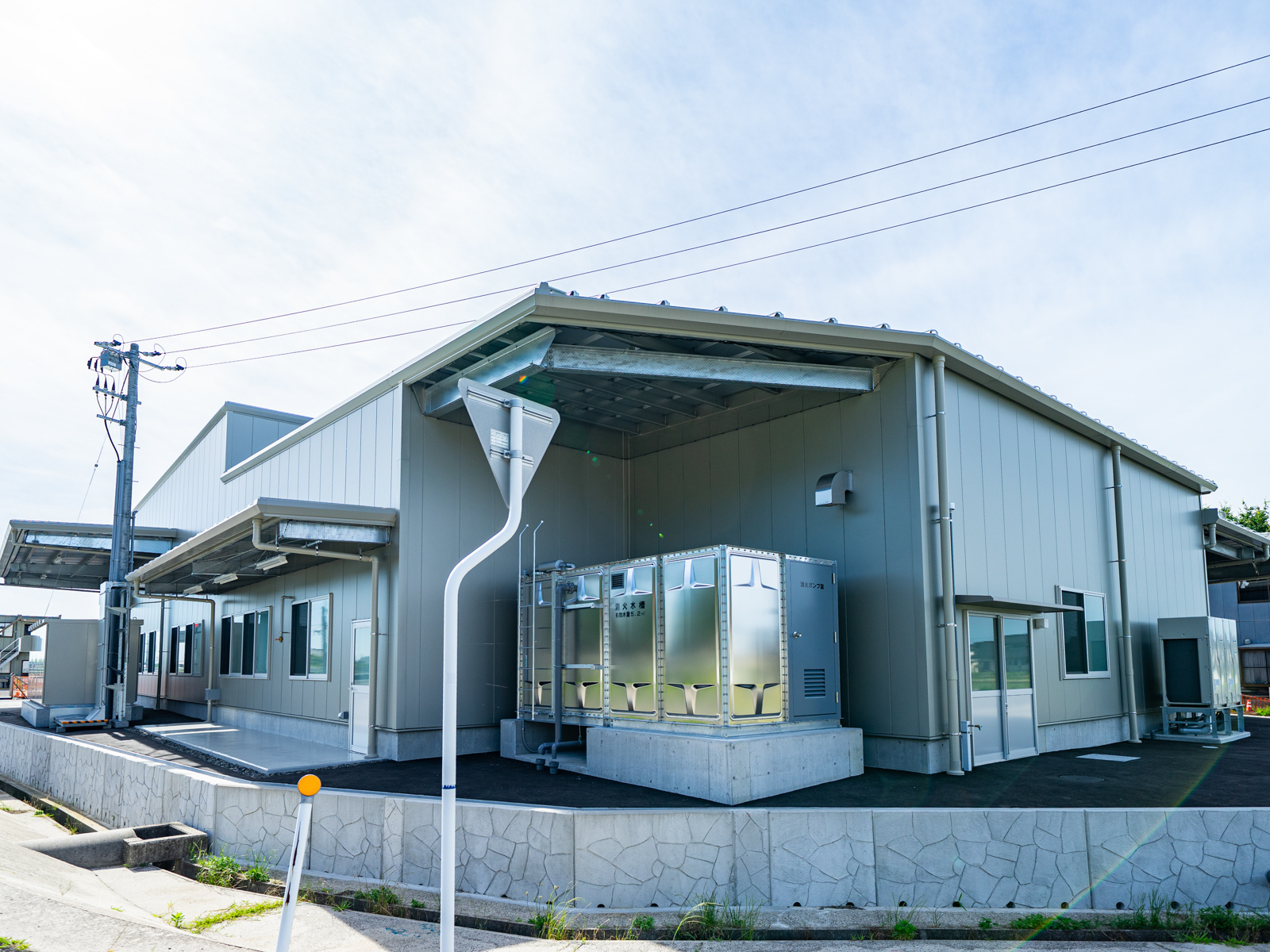 Exterior-5.JPG