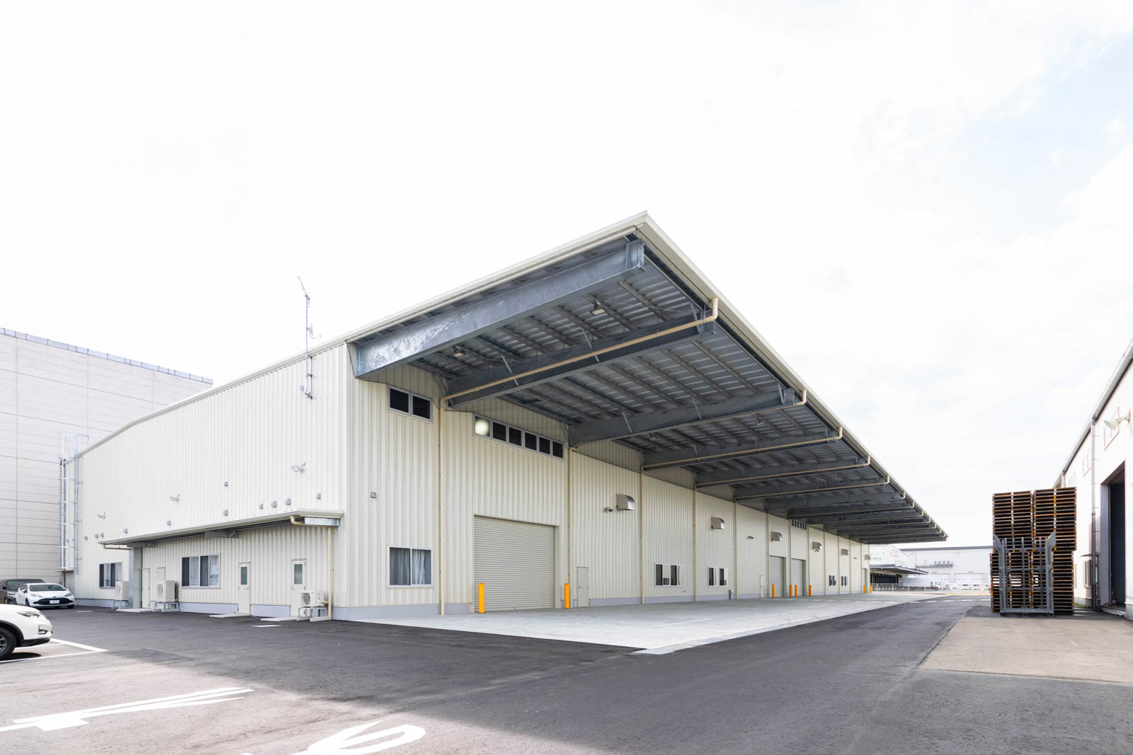 Exterior-5.JPG