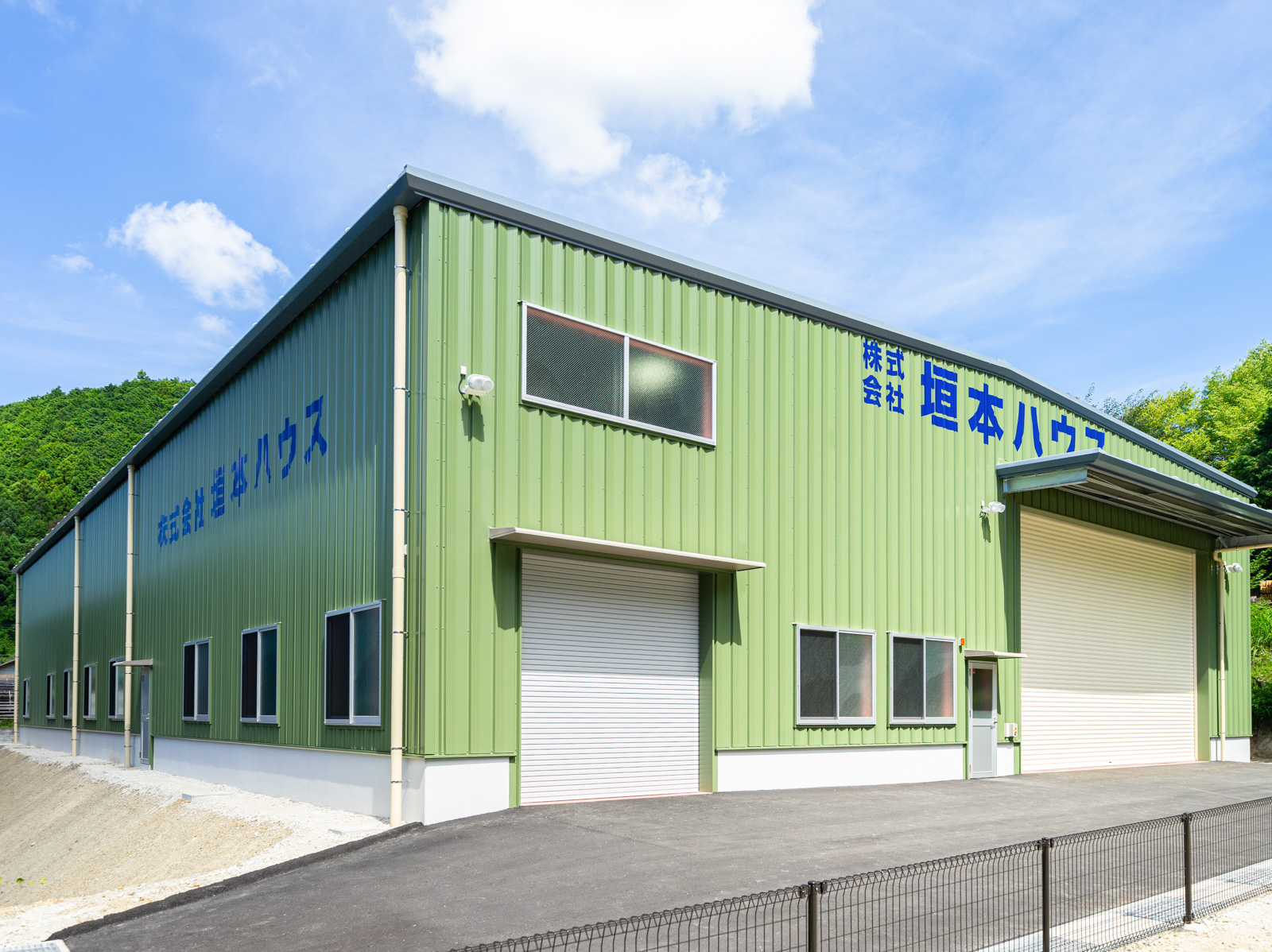 Exterior-5.JPG
