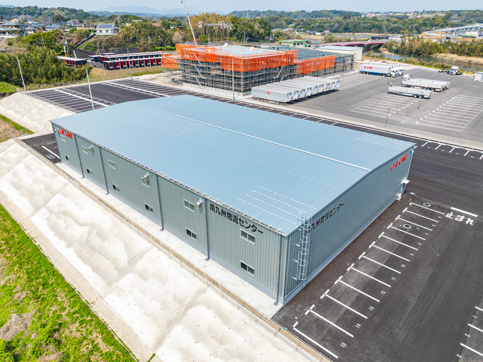 Exterior-4.JPG