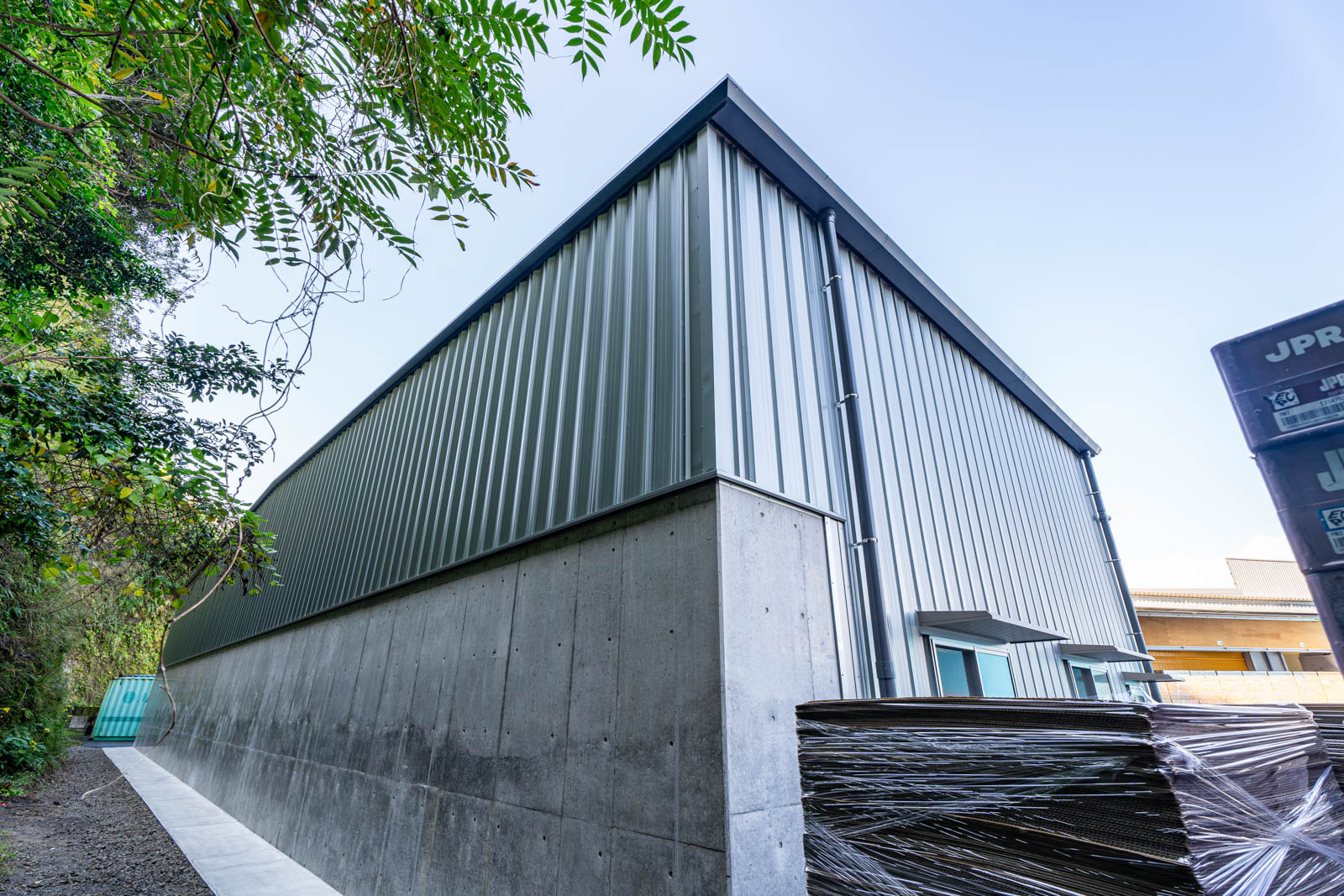 Exterior-5.JPG
