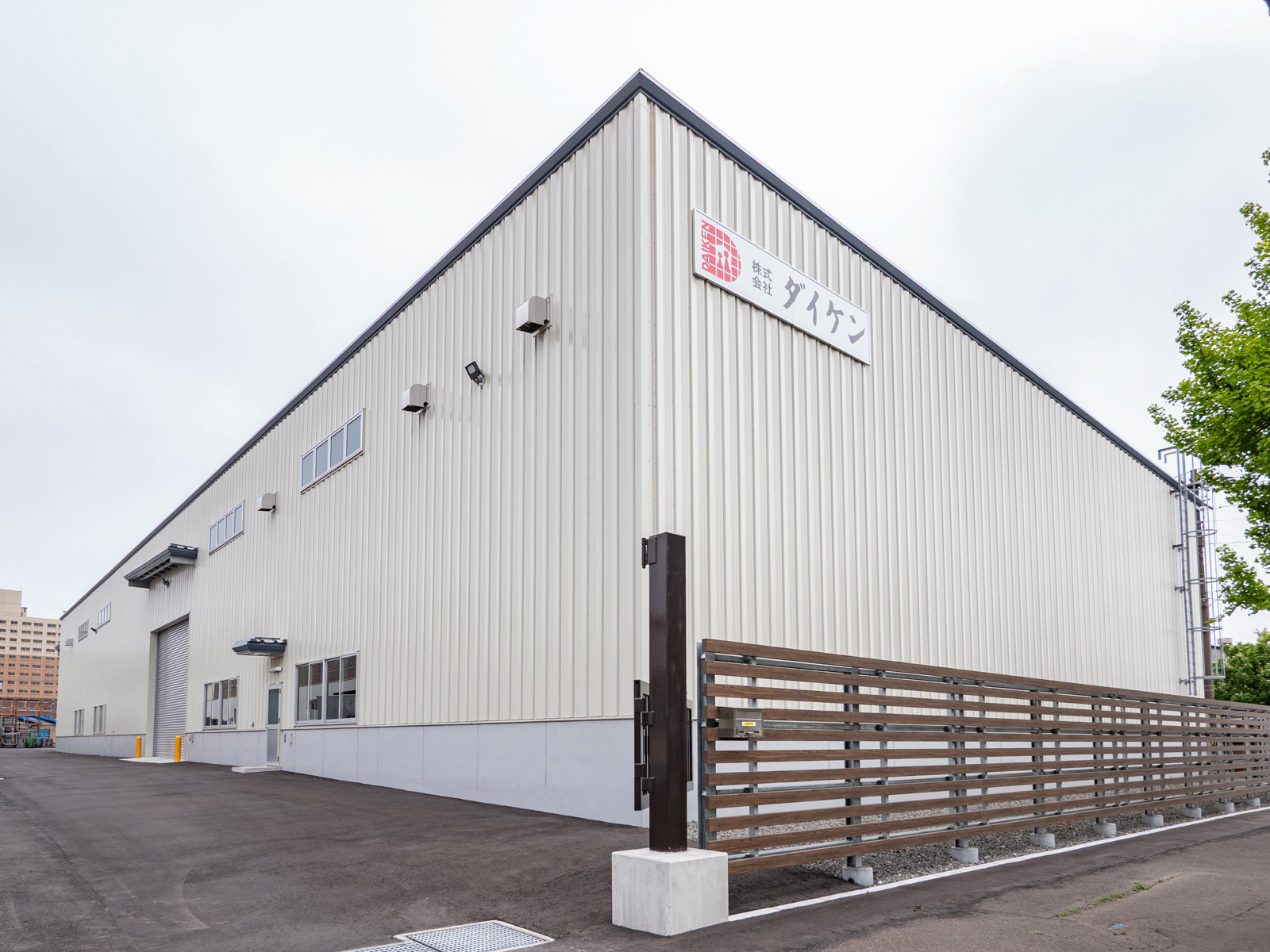 Exterior-4.JPG