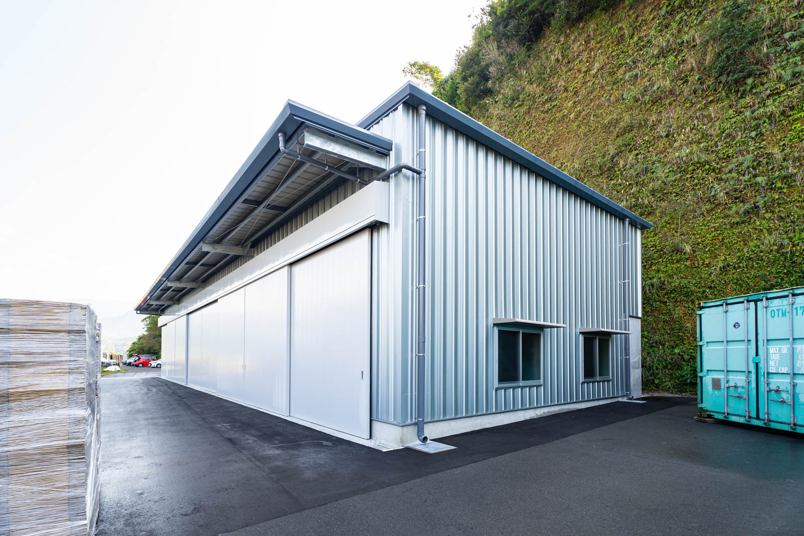 Exterior-5.JPG