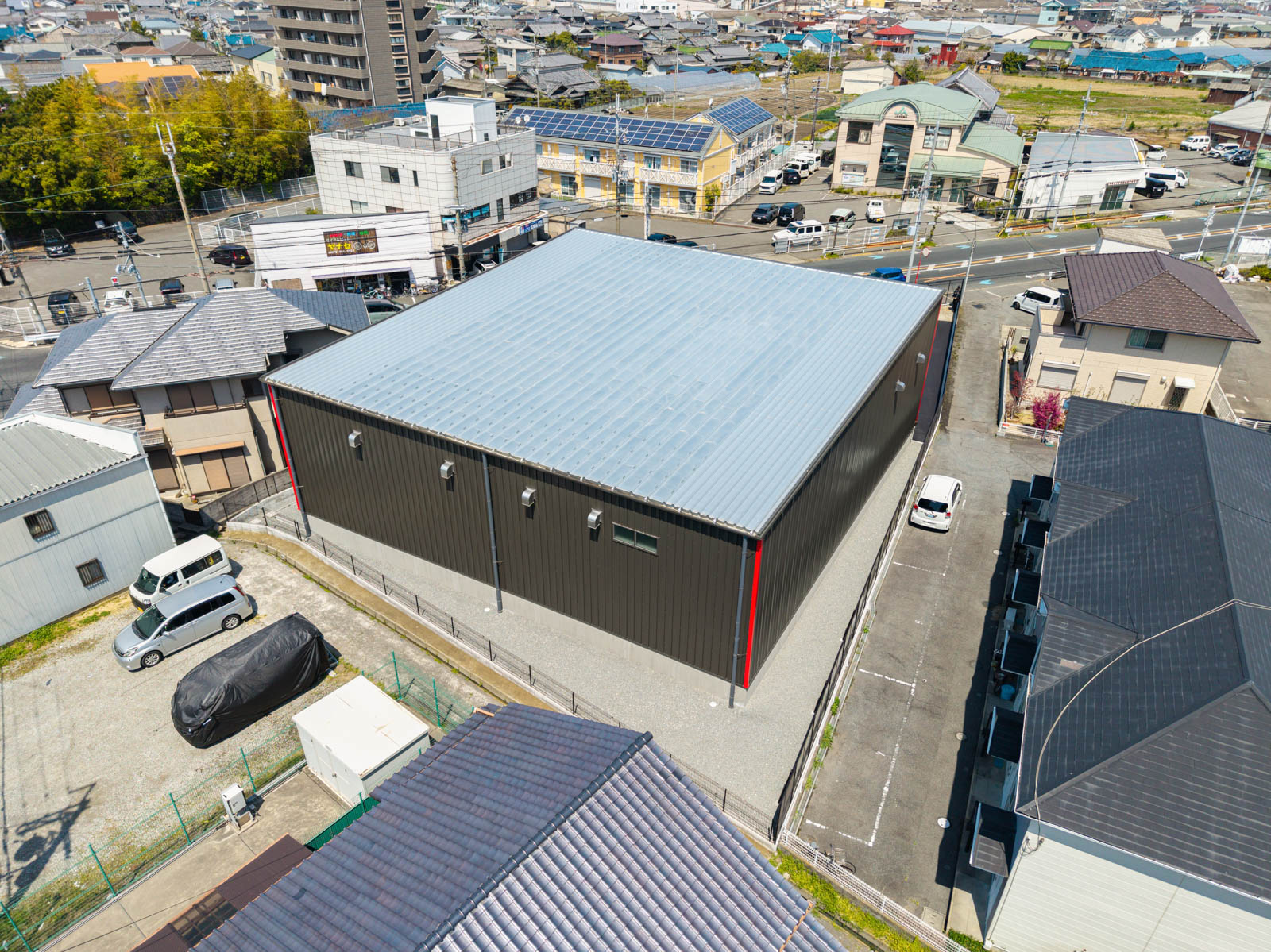 Exterior-3.JPG