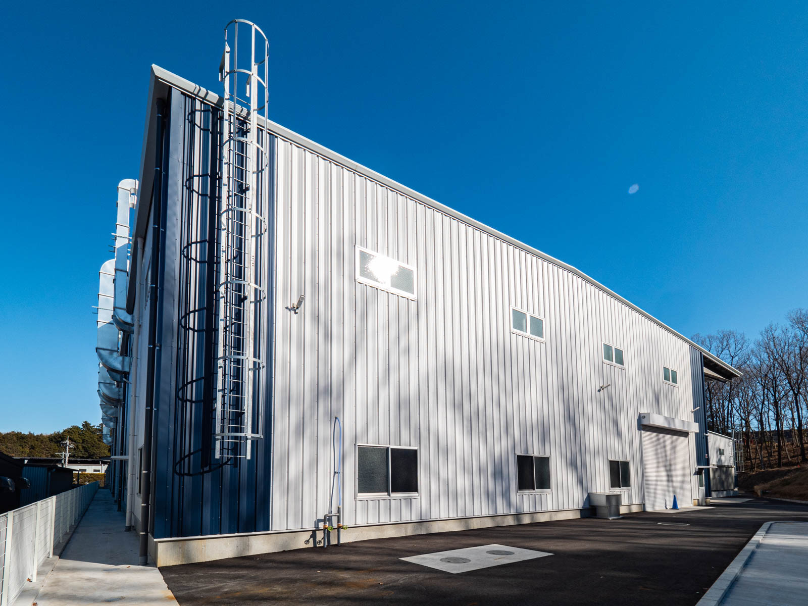 Exterior-5.JPG
