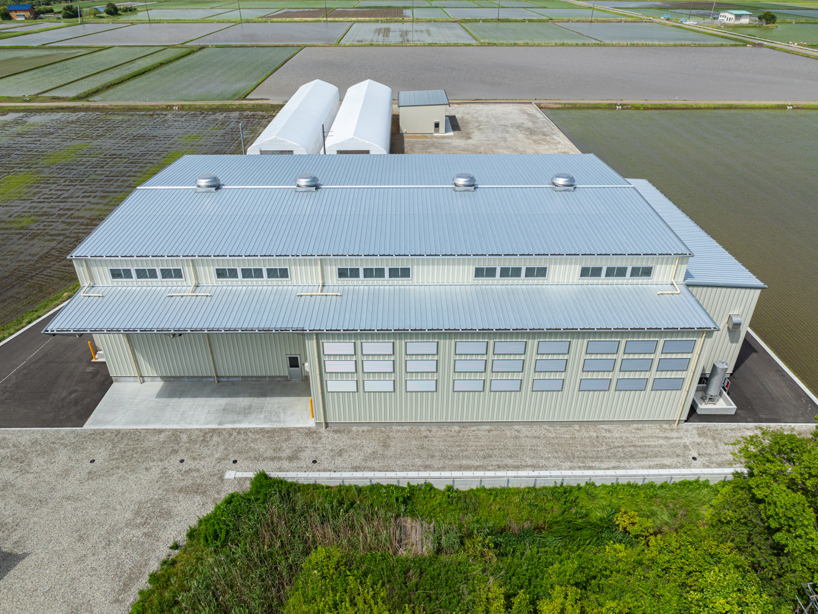Exterior-3.JPG