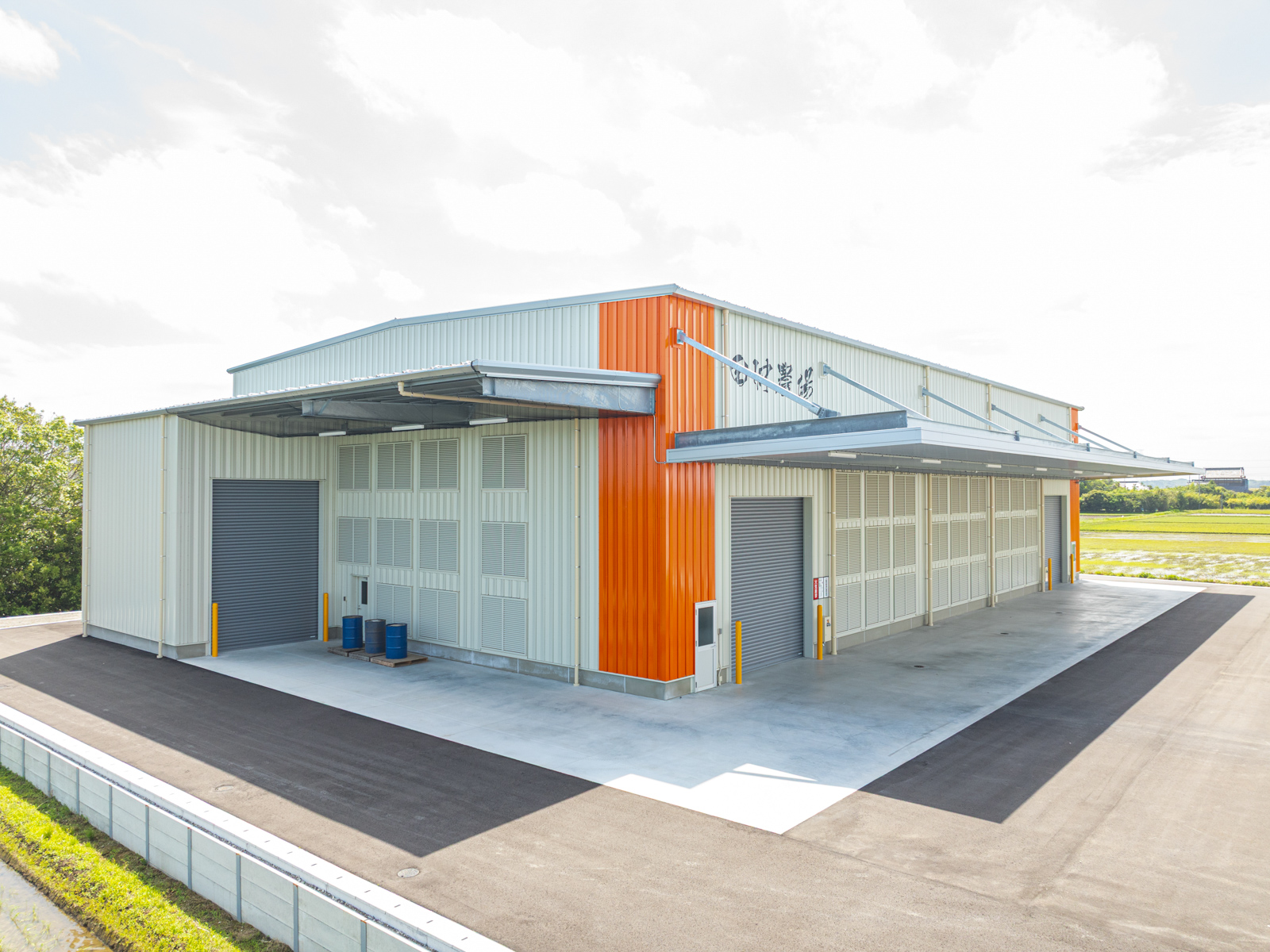 Exterior-4.JPG