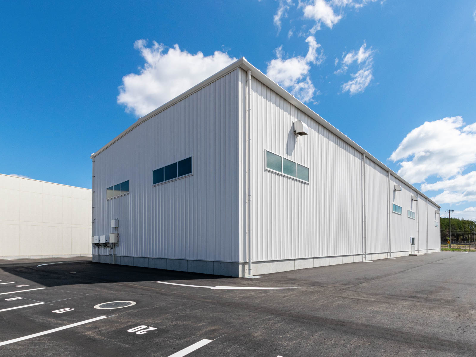 Exterior-5.JPG