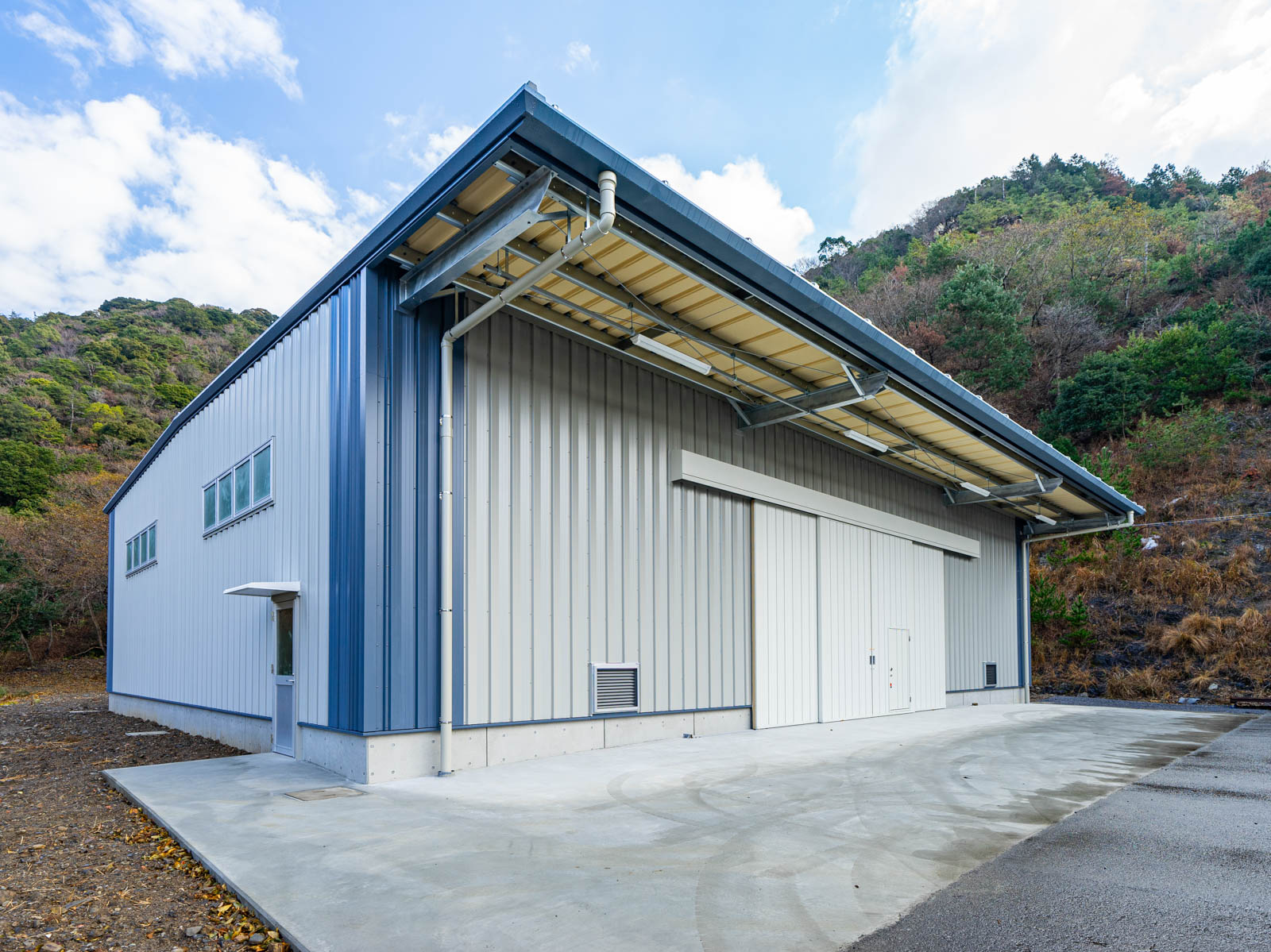 Exterior-4.JPG