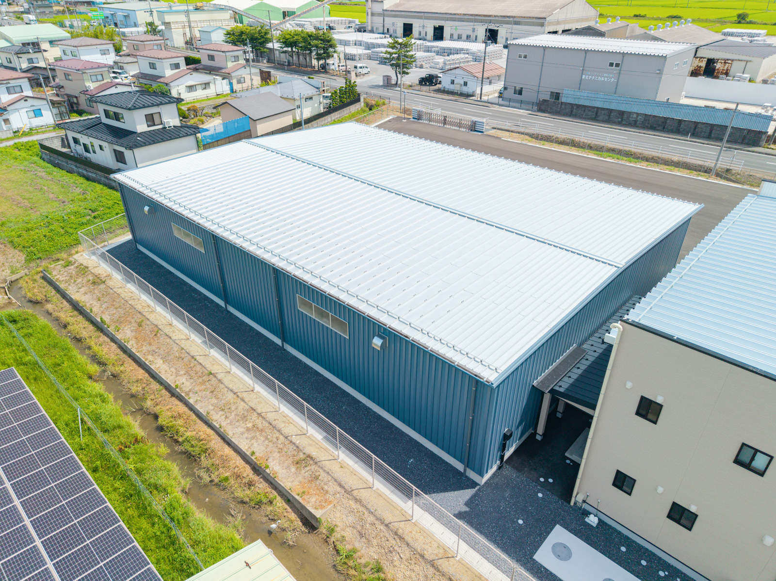 Exterior-4.JPG