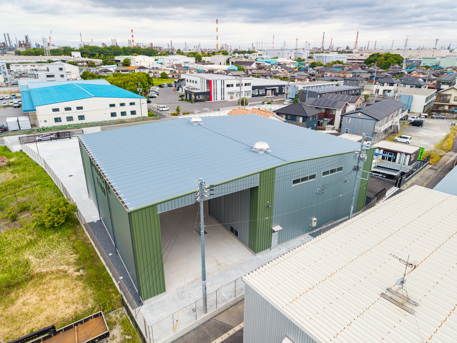 Exterior-3.JPG