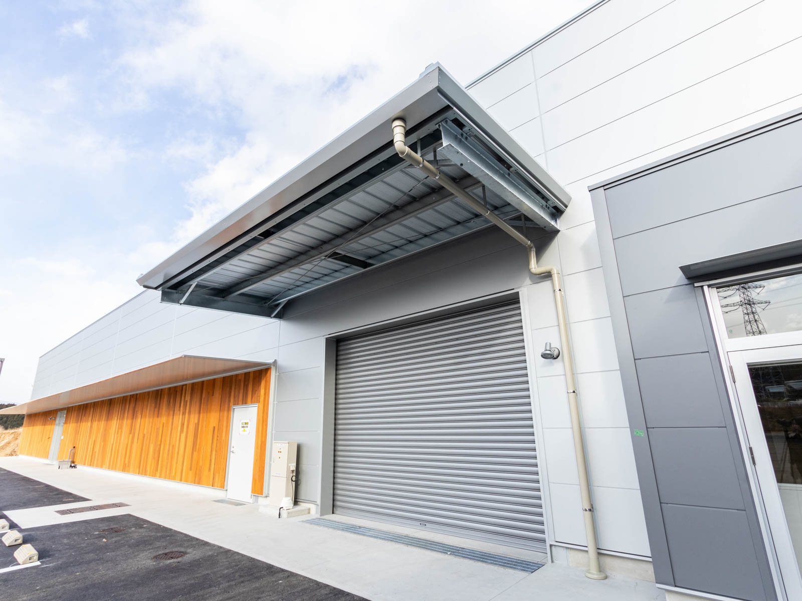 Exterior-5.JPG