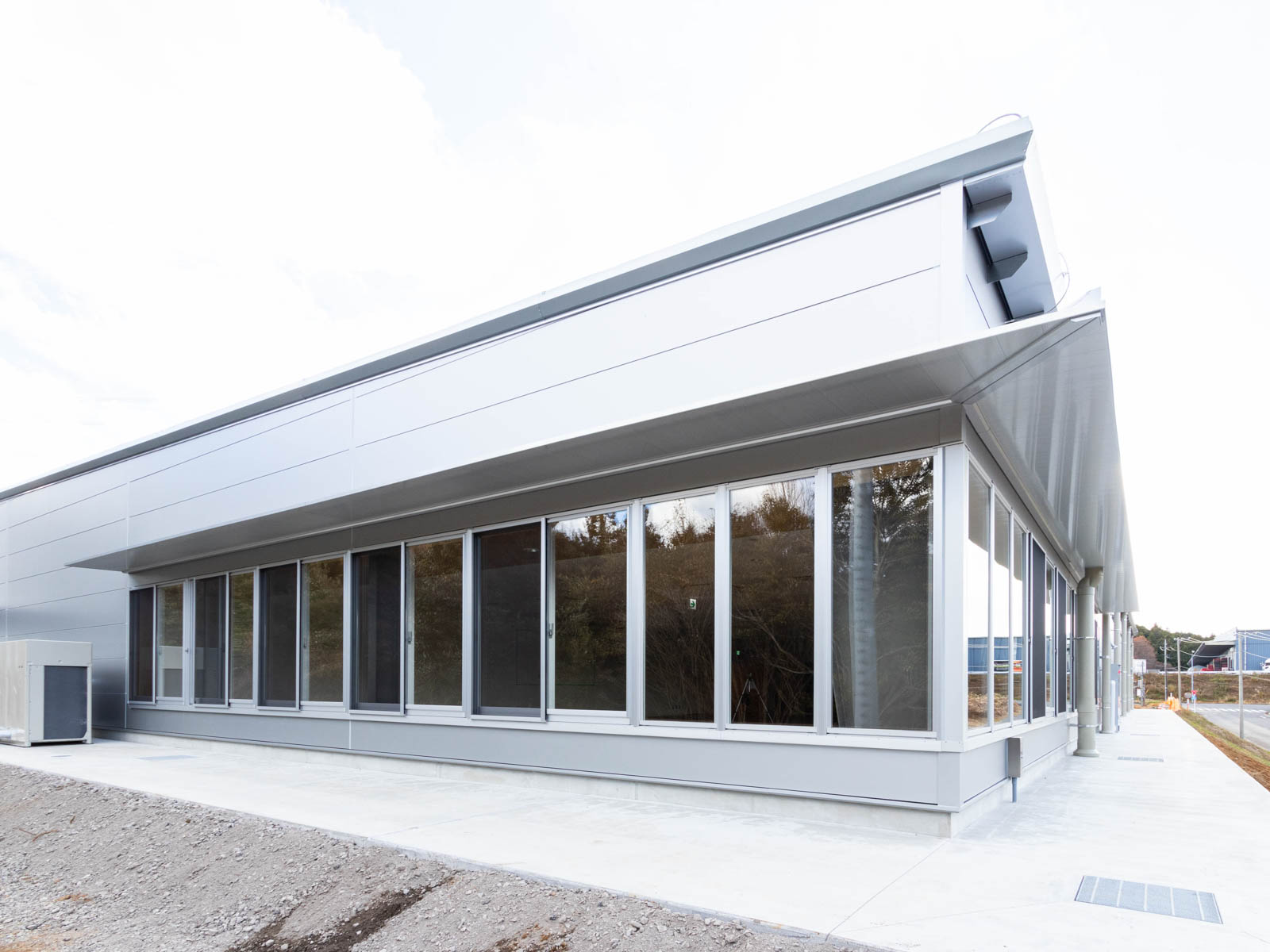 Exterior-5.JPG