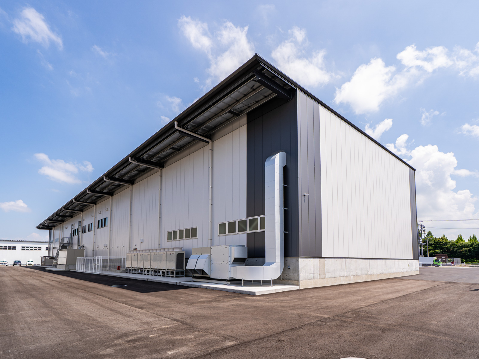 Exterior-5.JPG