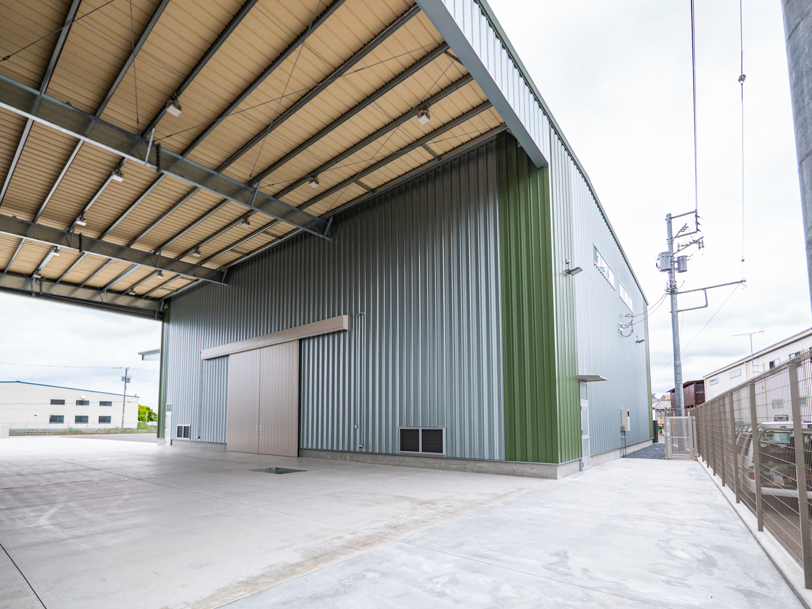 Exterior-4.JPG