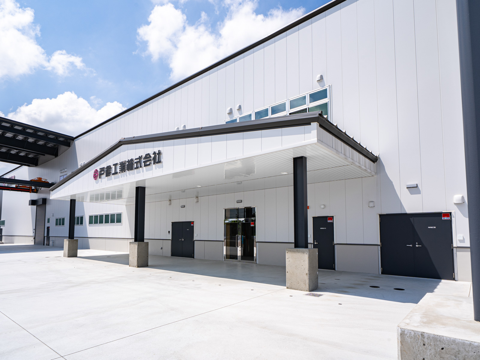 Exterior-5.JPG