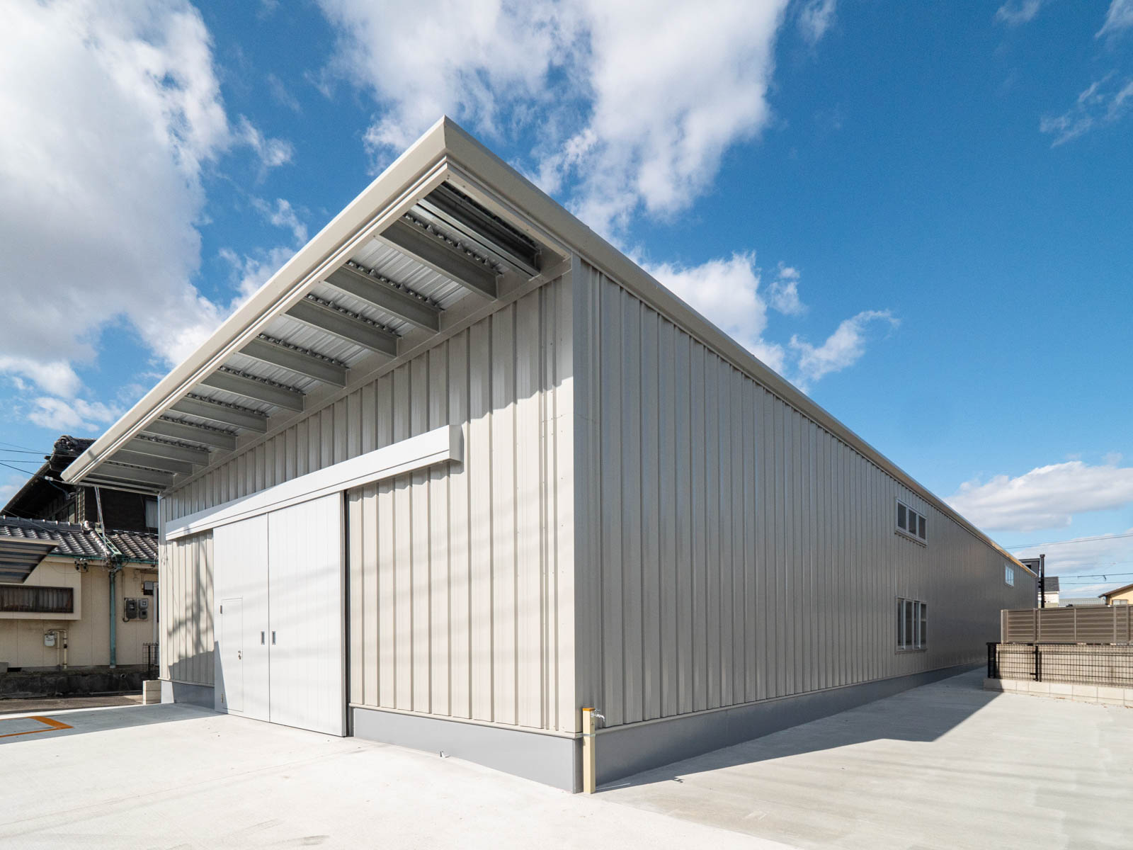 Exterior-5.JPG