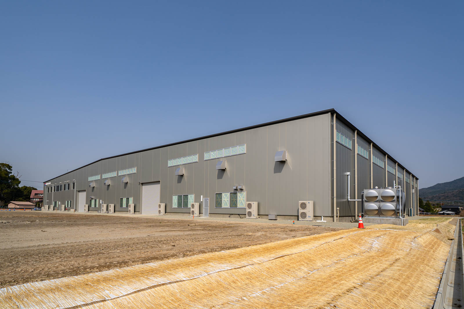 Exterior-5.JPG