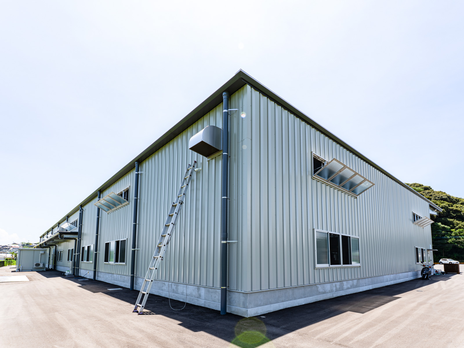 Exterior-5.JPG