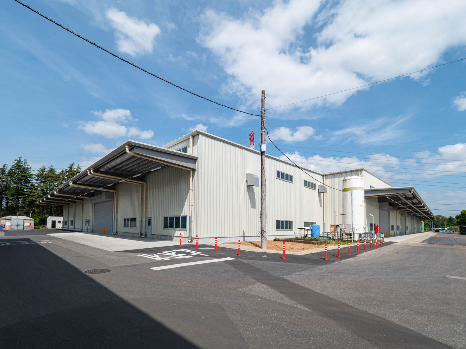 Exterior-5.JPG