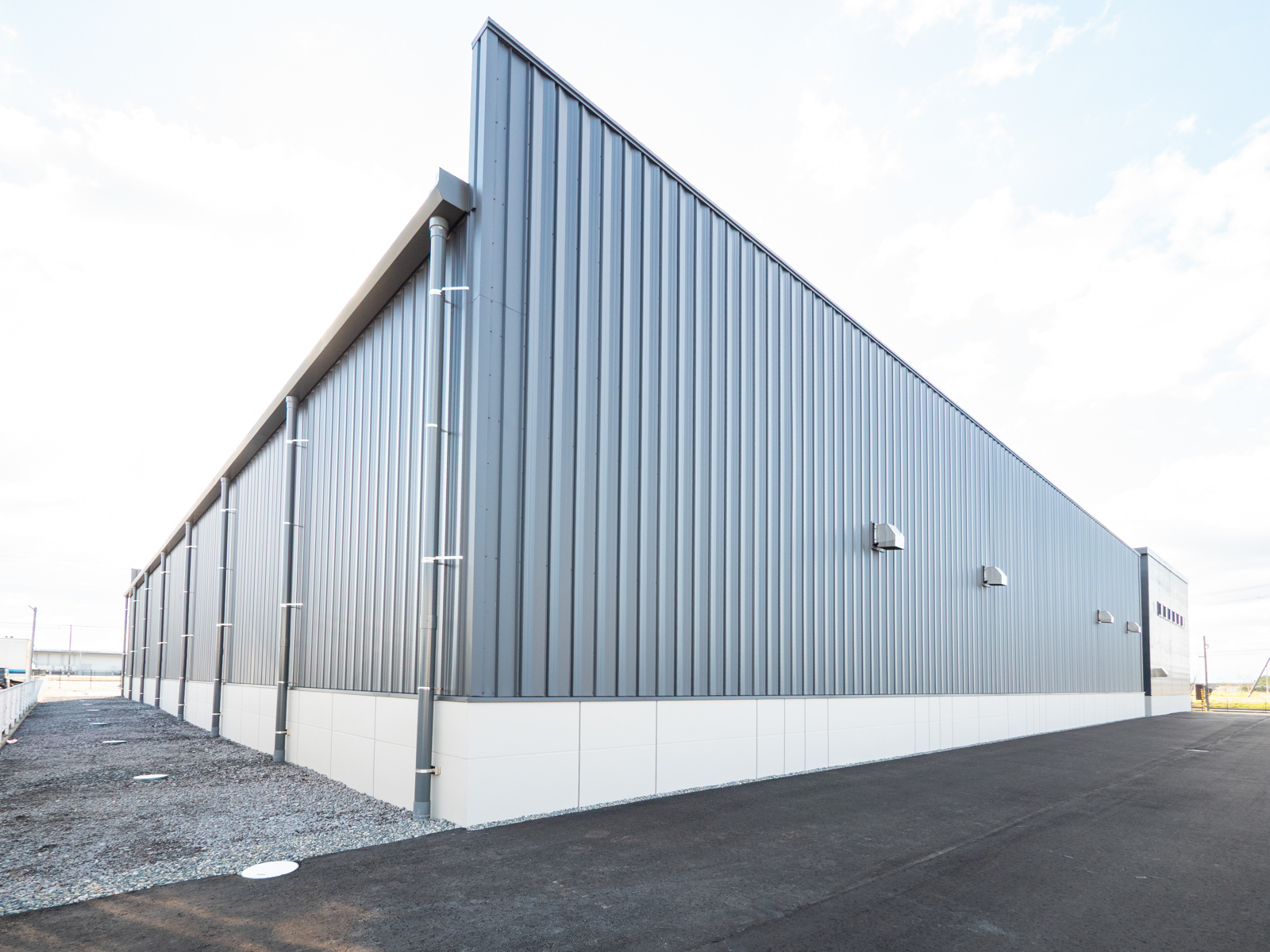 Exterior-5.JPG