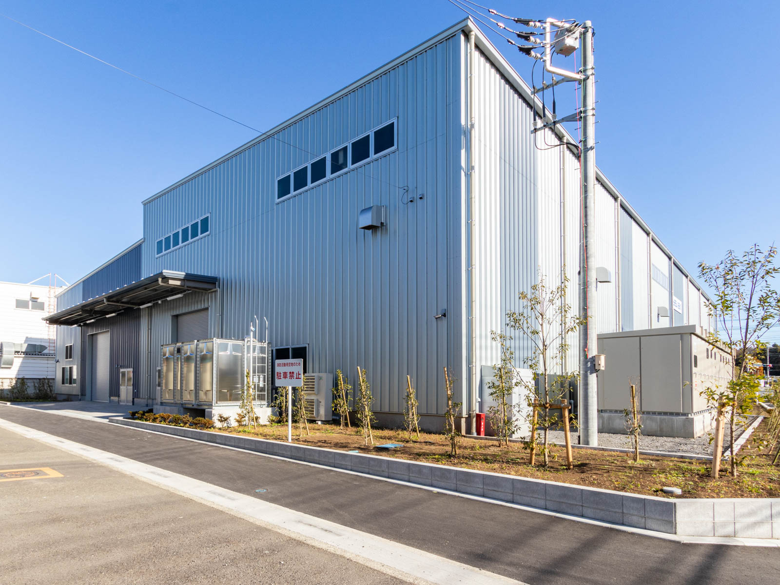 Exterior-5.JPG