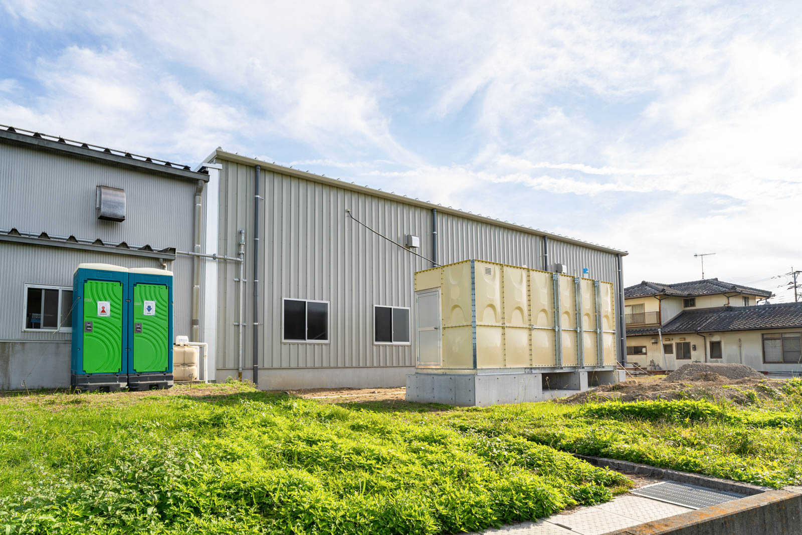 Exterior-5.JPG