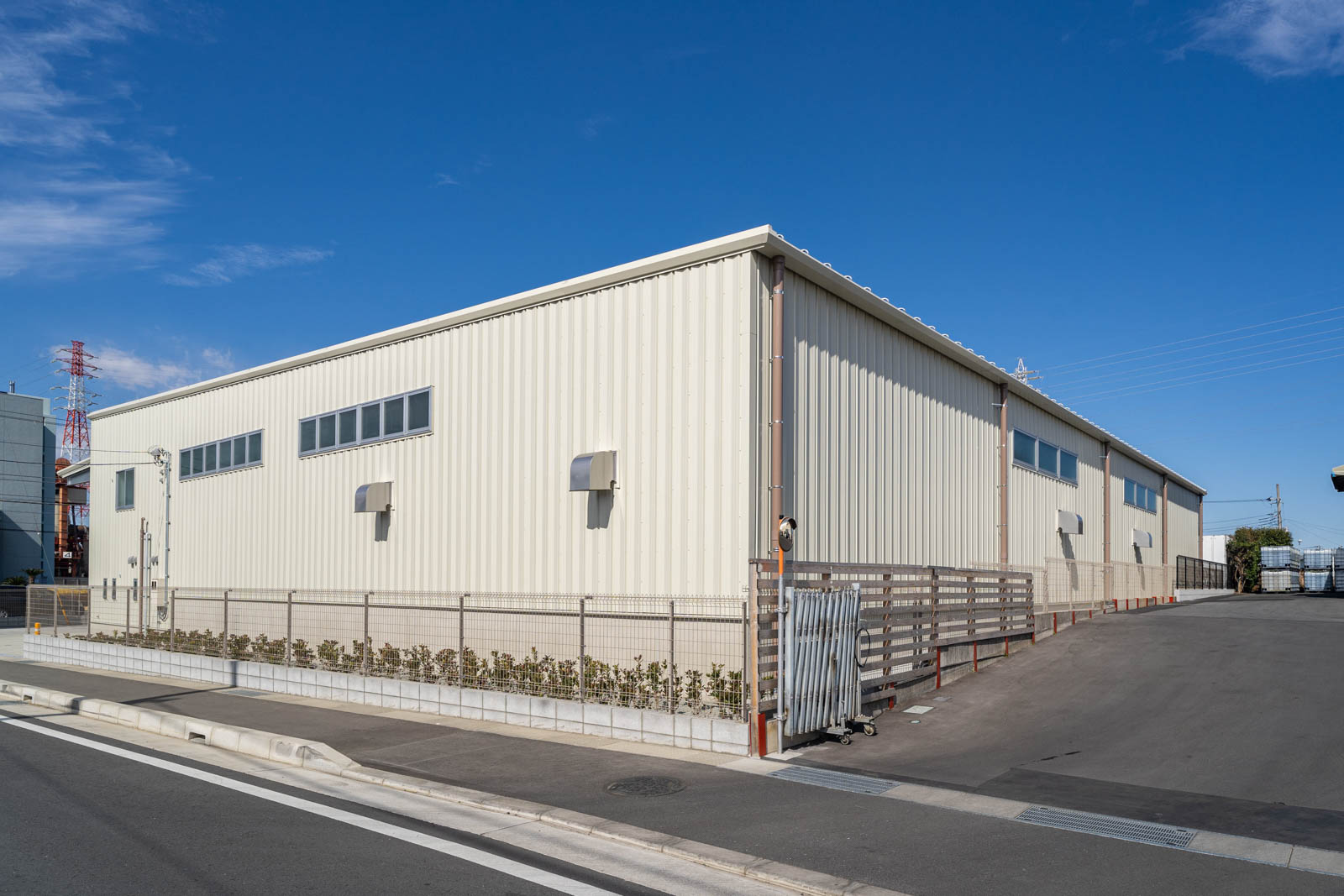 Exterior-5.JPG