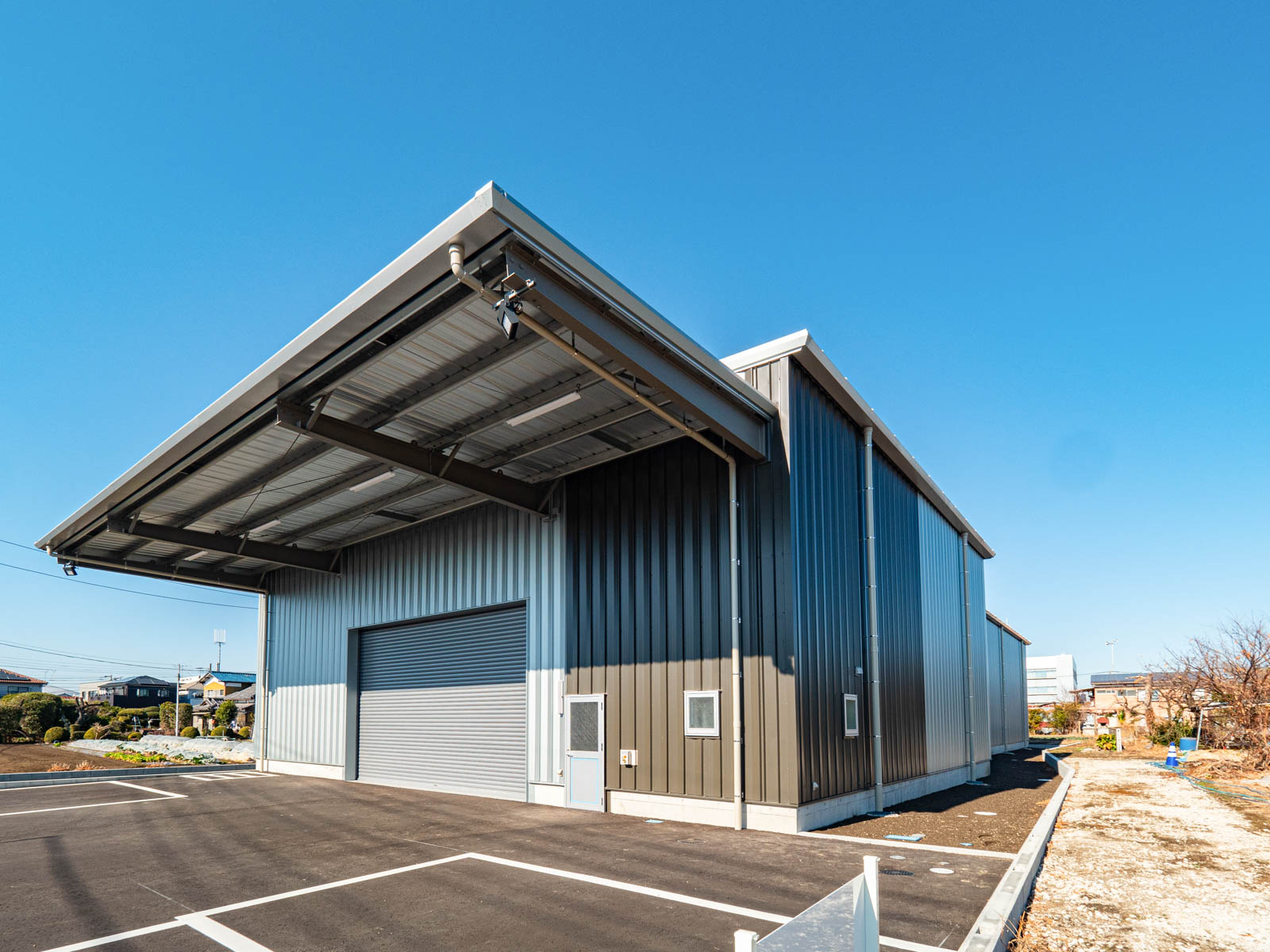 Exterior-5.JPG