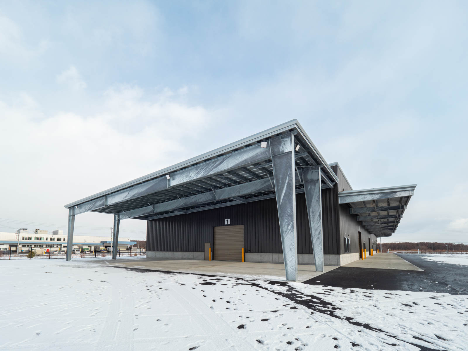 Exterior-5.JPG