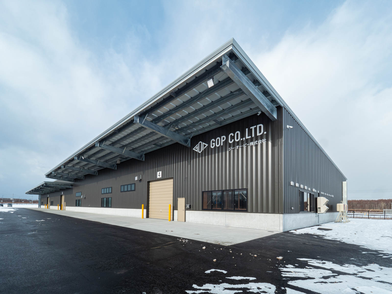 Exterior-5.JPG