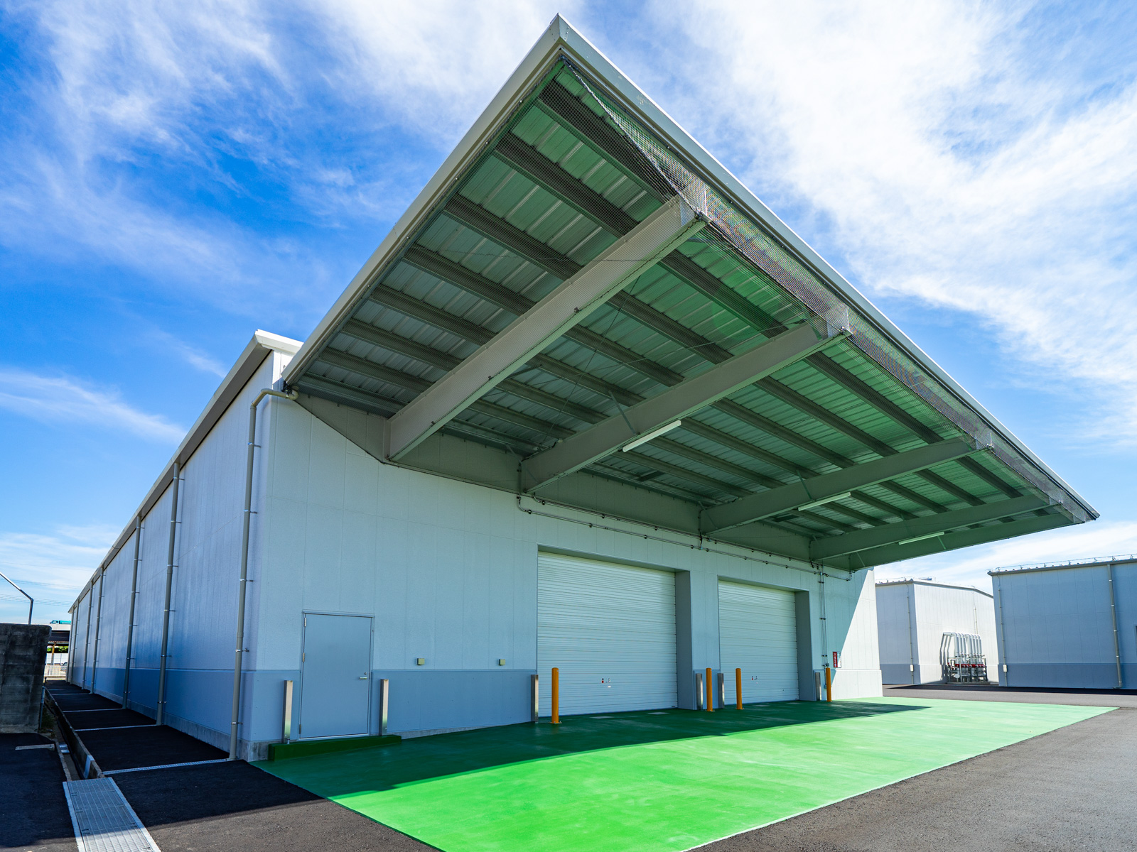 Exterior-4.JPG