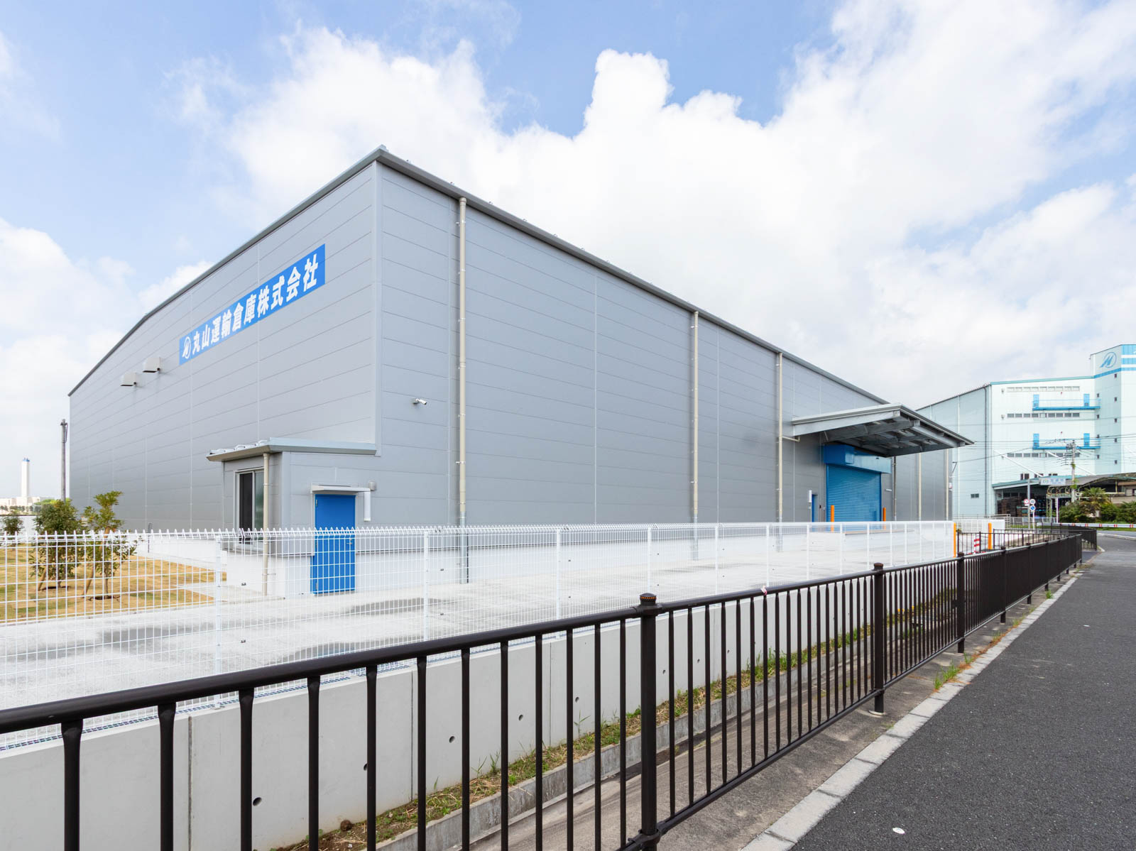 Exterior-5.JPG