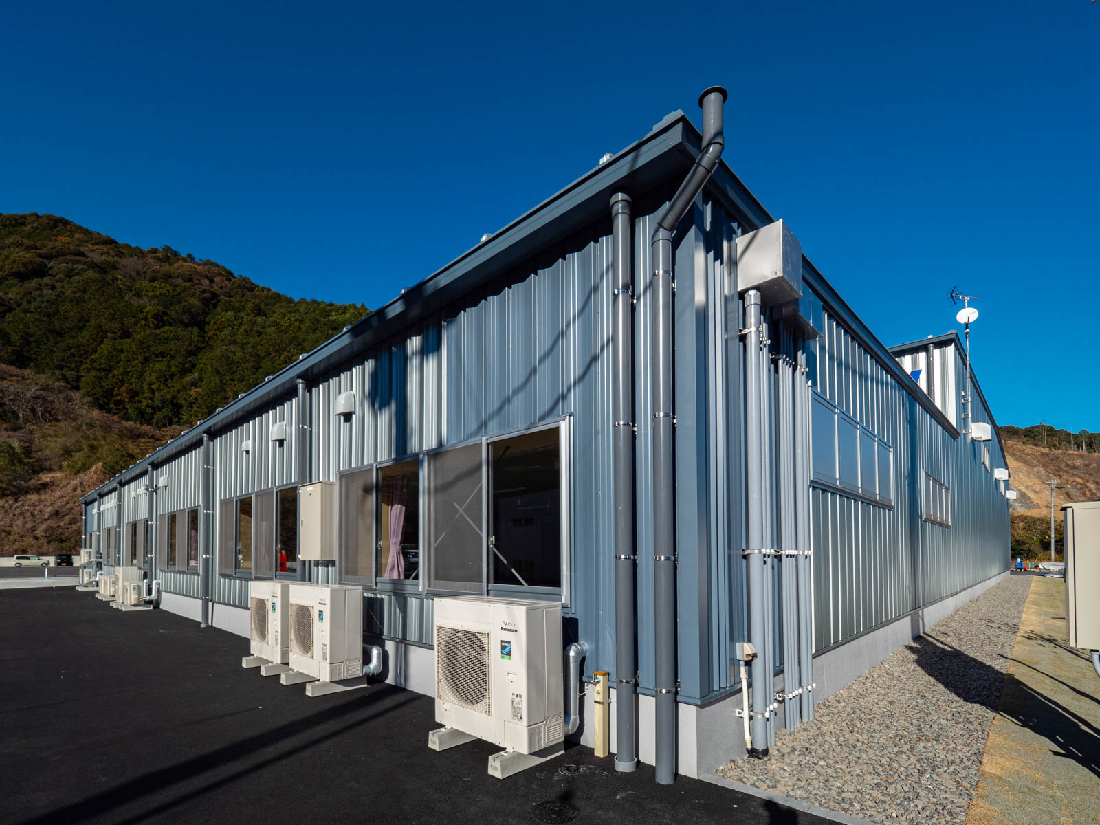 Exterior-5.JPG