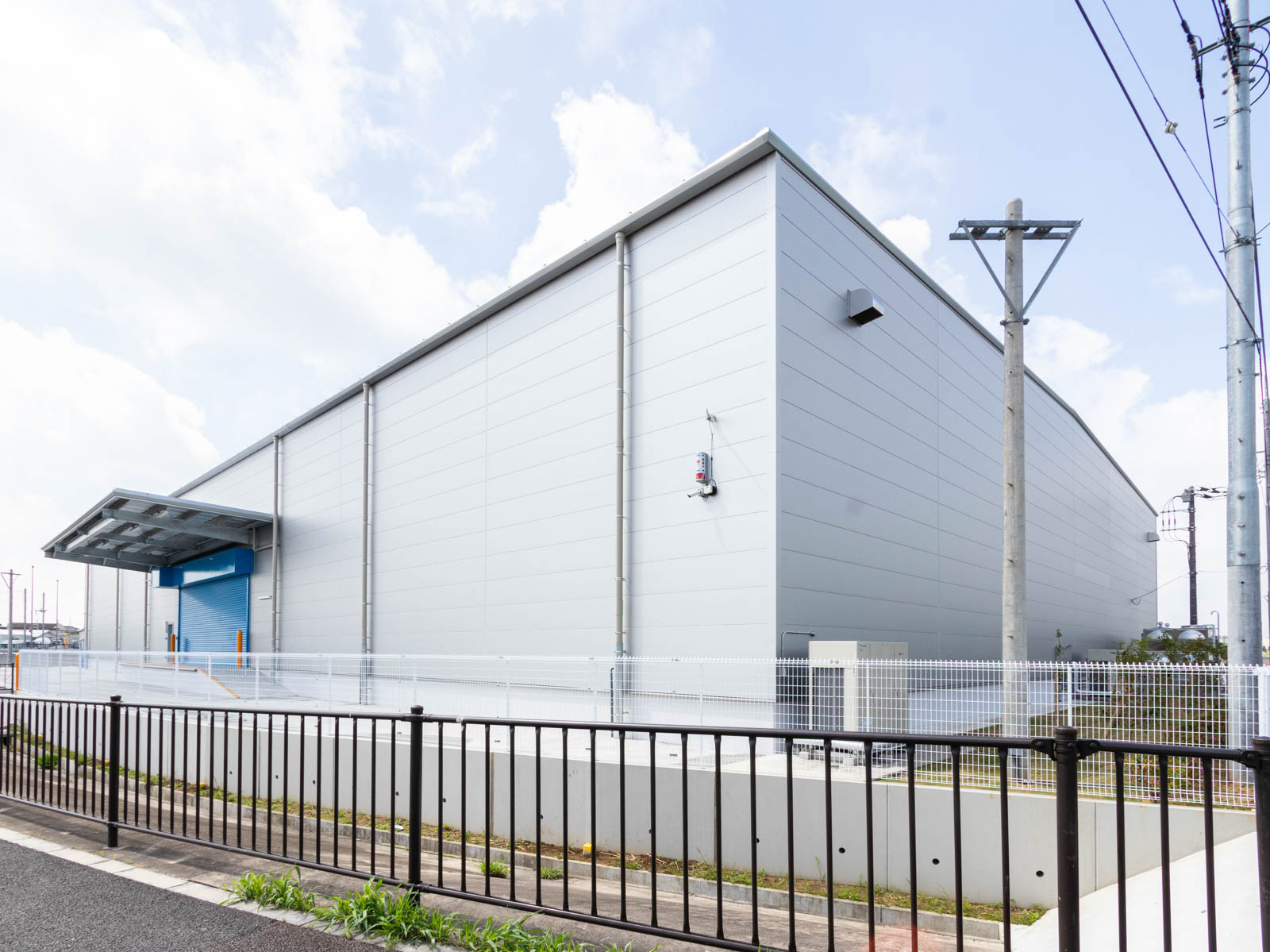 Exterior-5.JPG