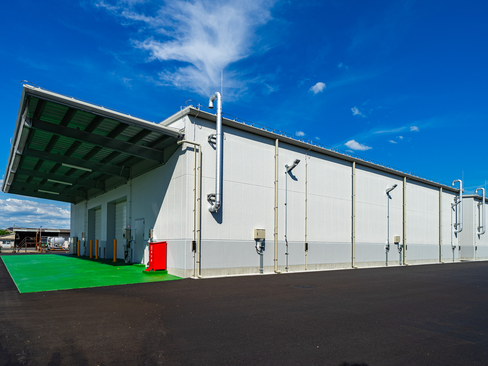 Exterior-3.JPG