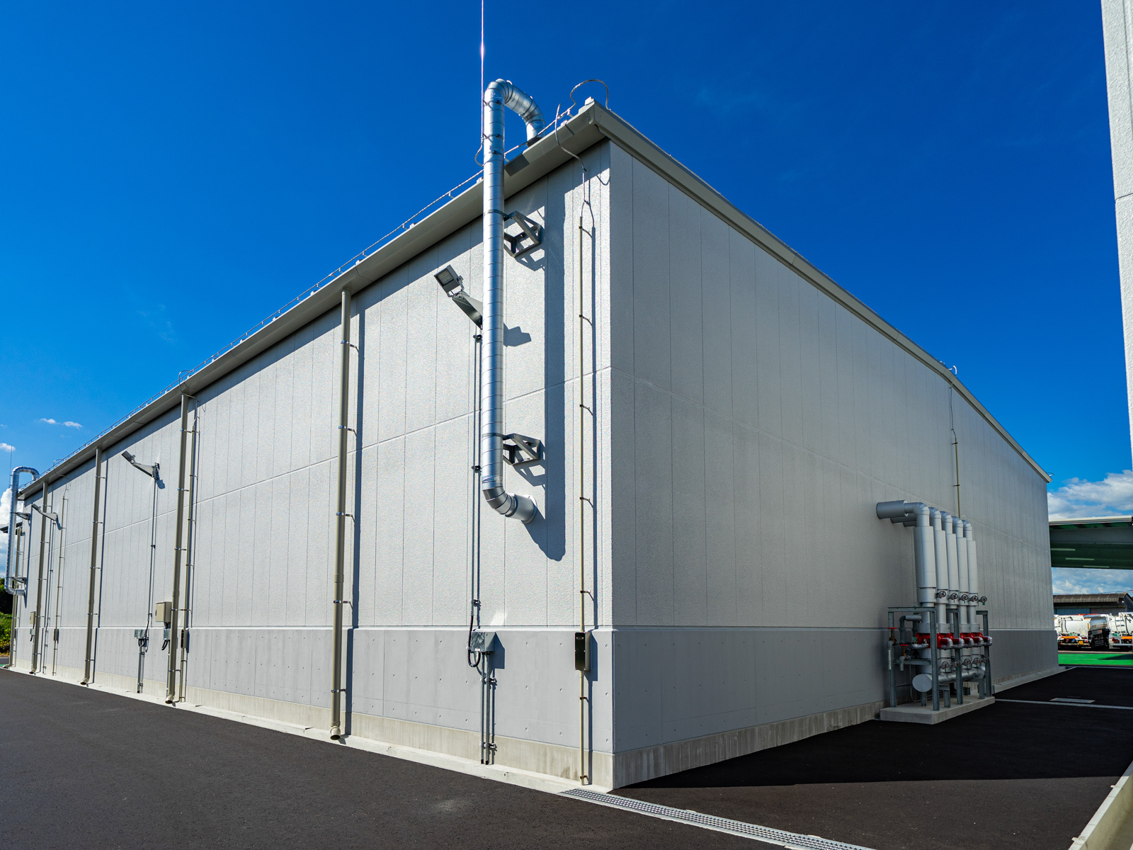 Exterior-4.JPG