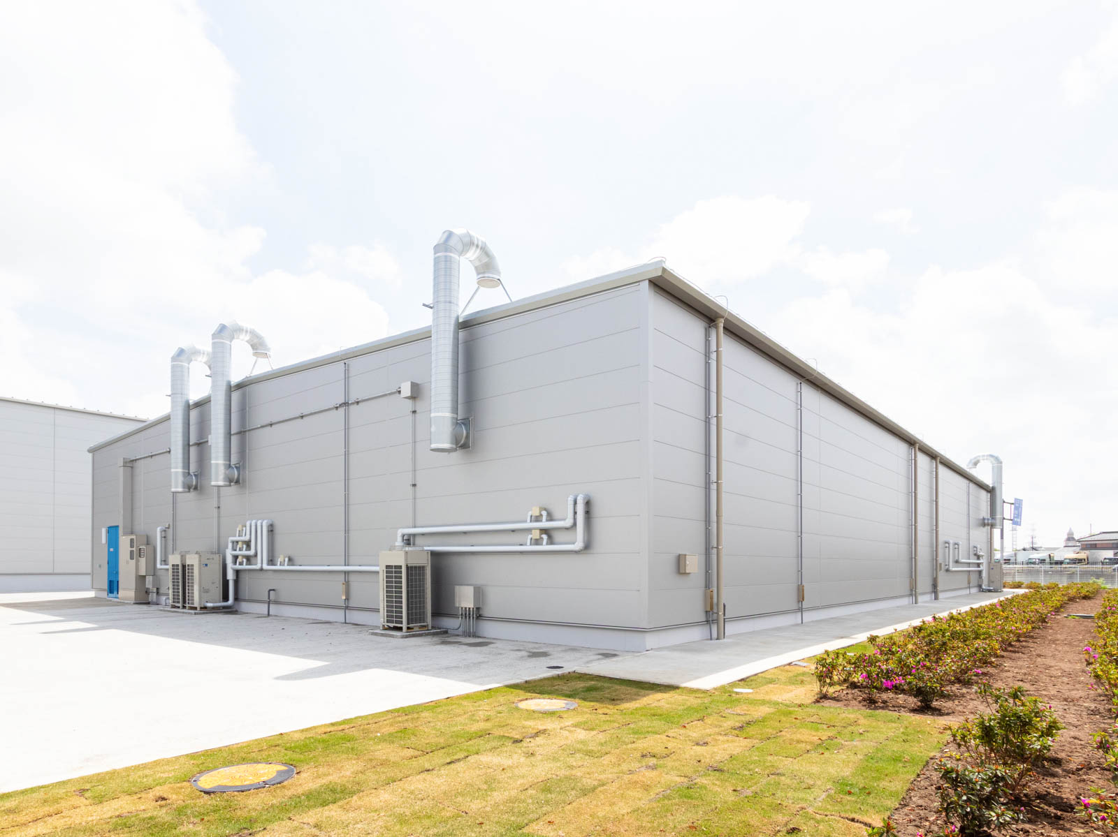 Exterior-5.JPG