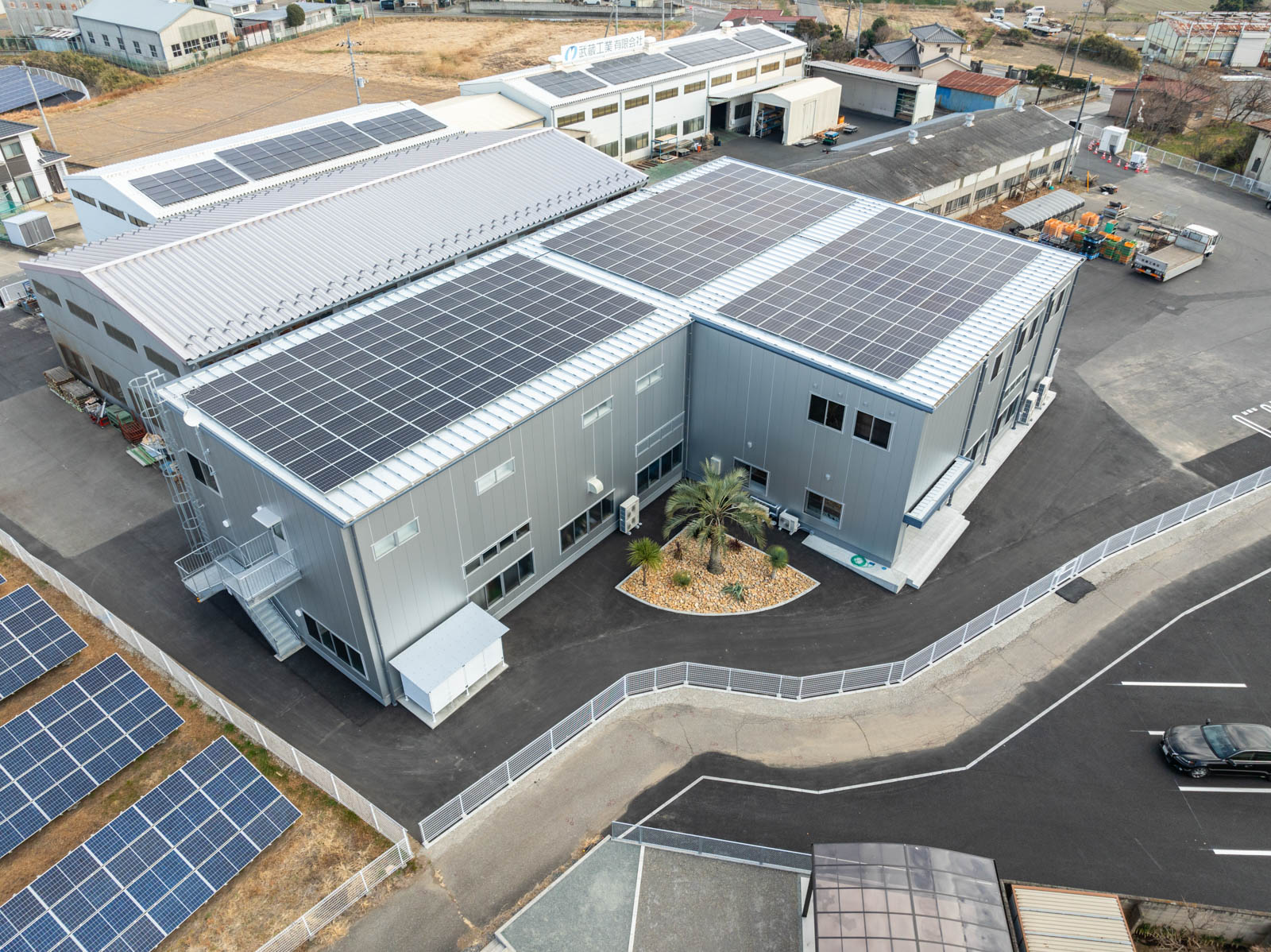 Exterior-4.JPG
