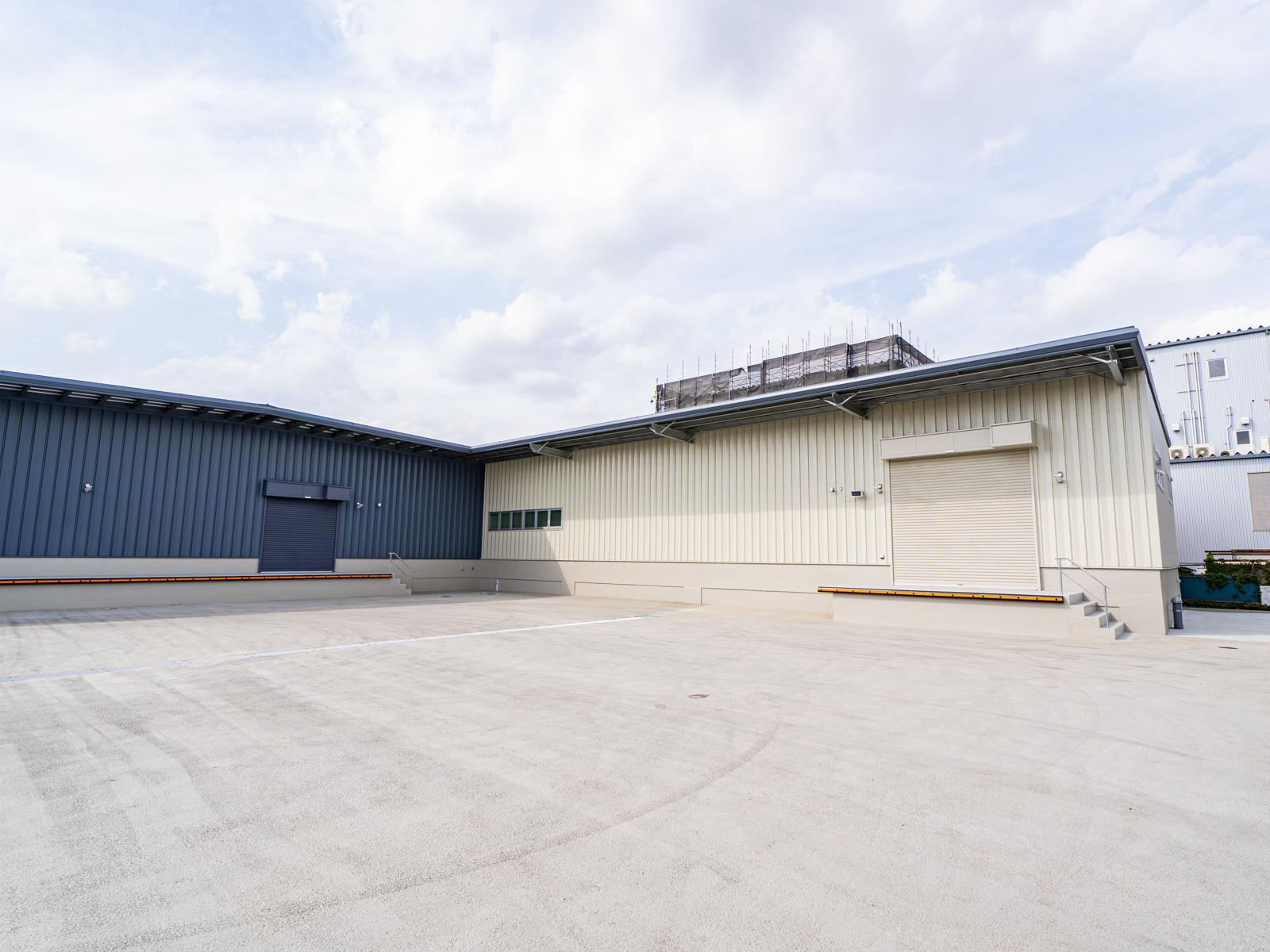 Exterior-5.JPG