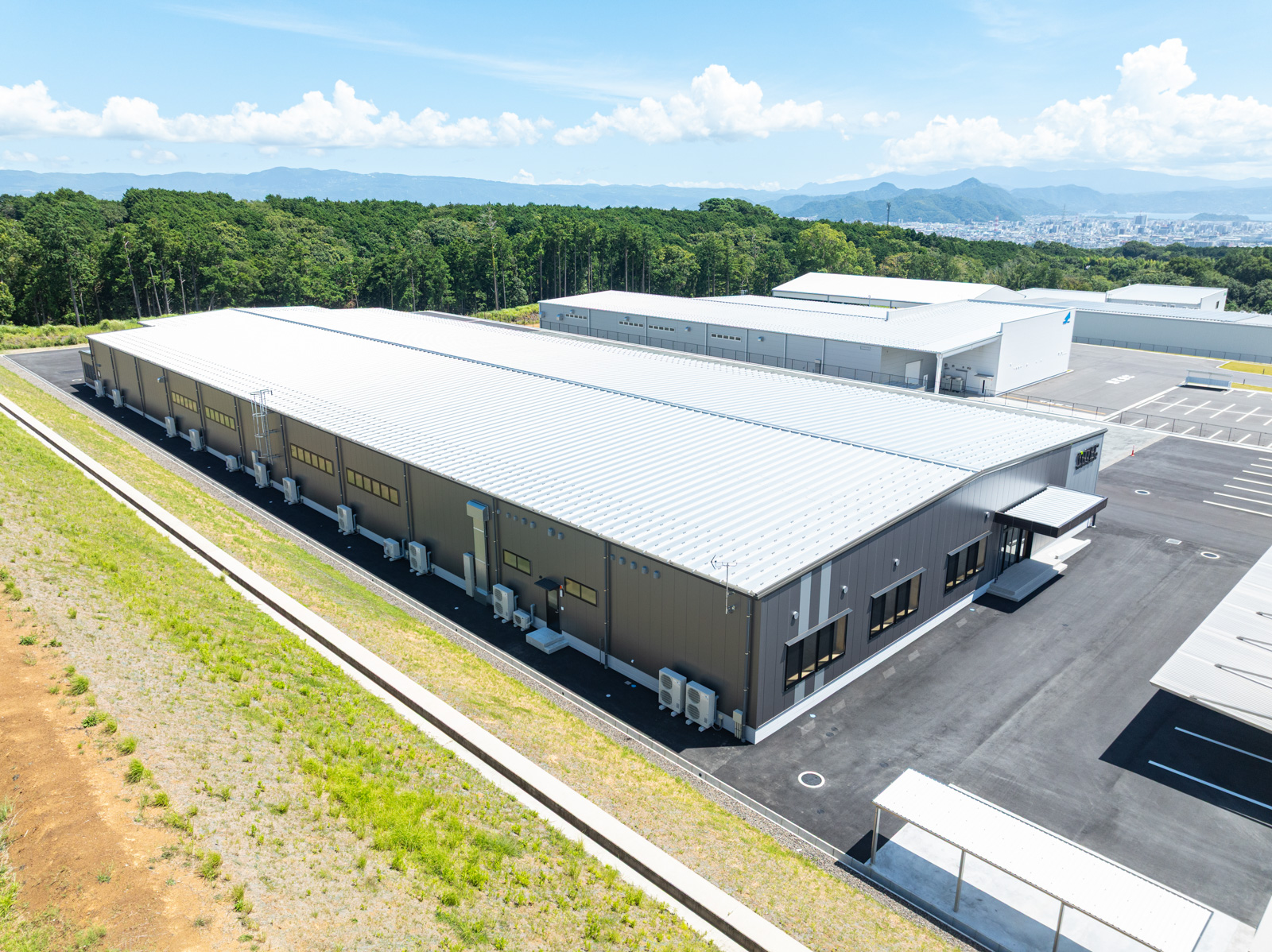 Exterior-4.JPG