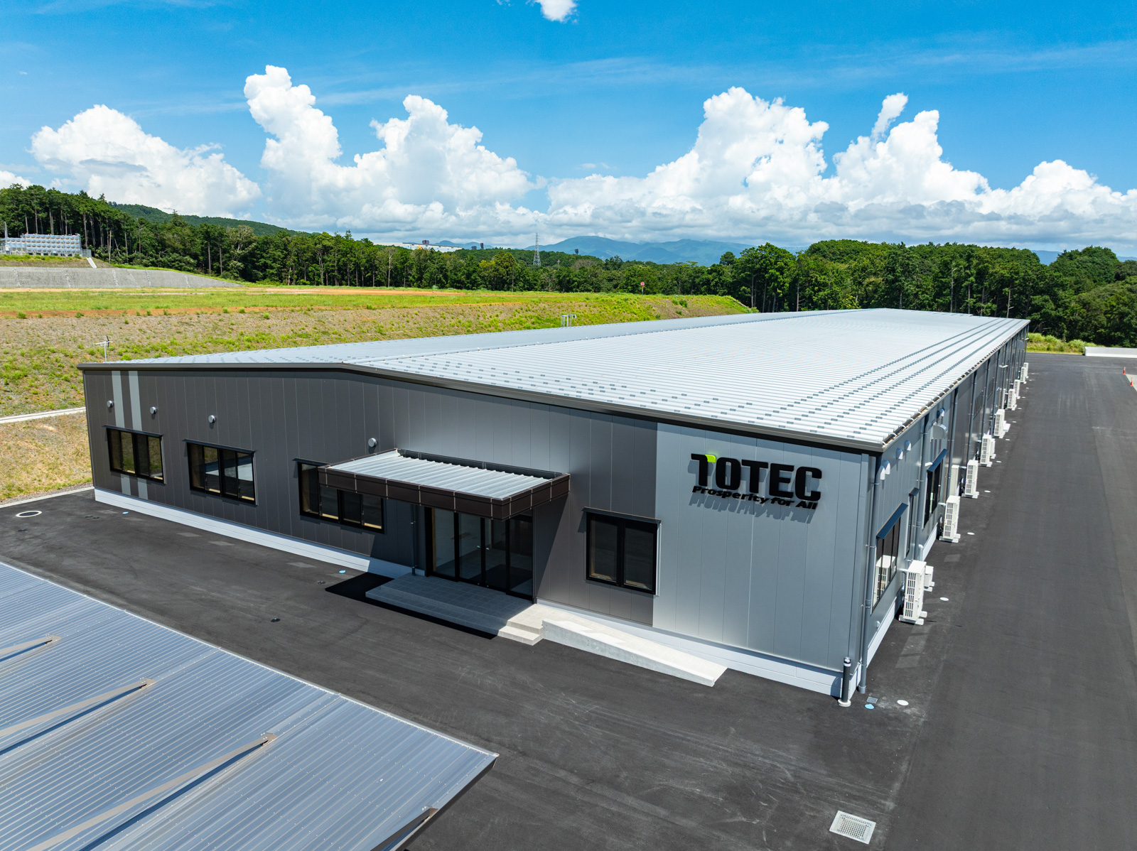 Exterior-5.JPG