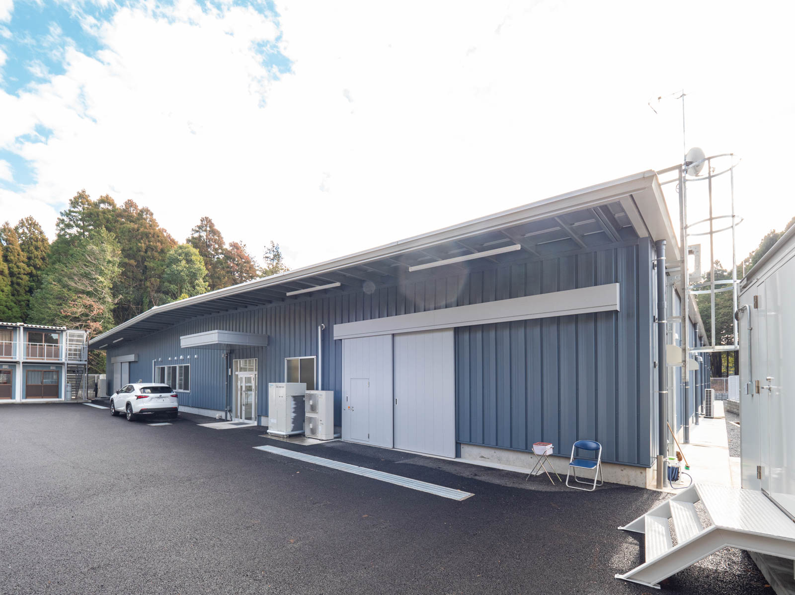 Exterior-5.JPG