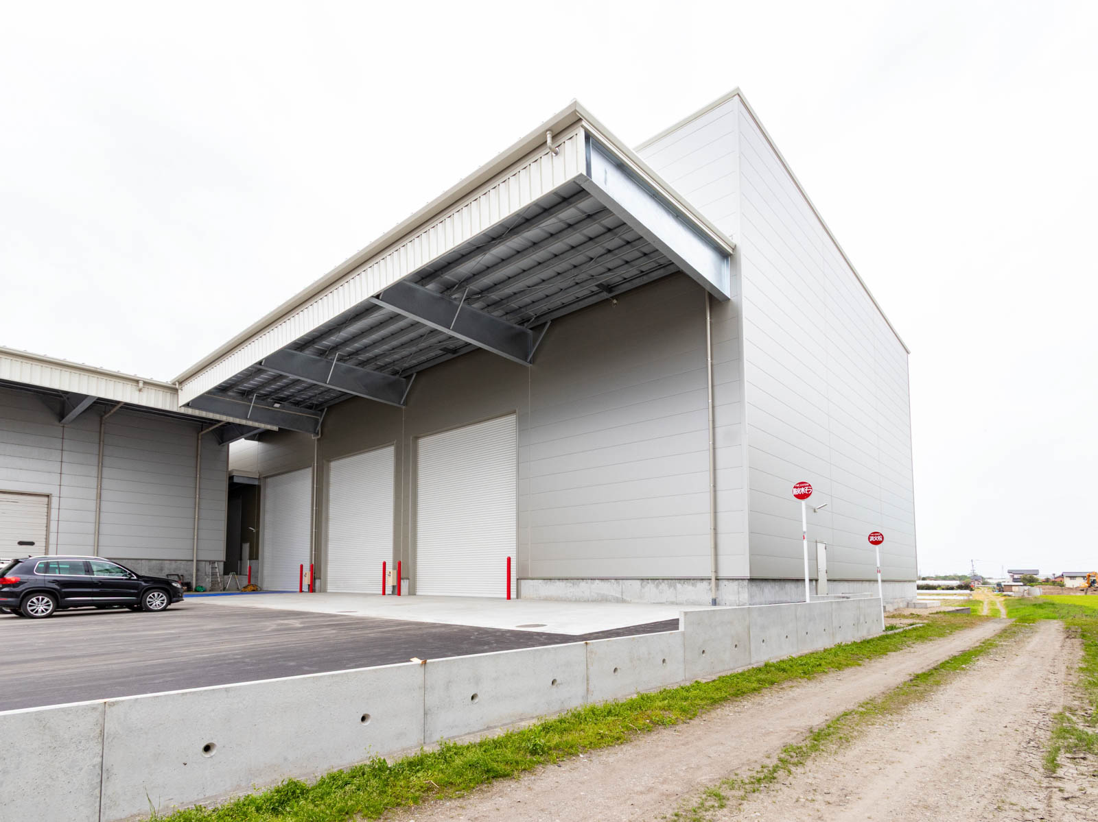 Exterior-5.JPG